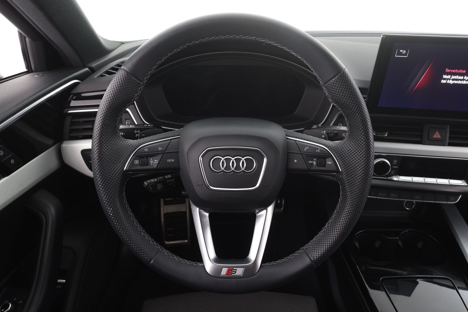 Audi A4 2022 Avant Business Advanced 40 TFSI 150 kW MHEV quattro S tronic * ACC / Webasto / Matrix LED / Koukku * - P.kamera / 1.Om Suomi-auto / Kahdet renkaat aluvanteilla / Merkkihuollettu