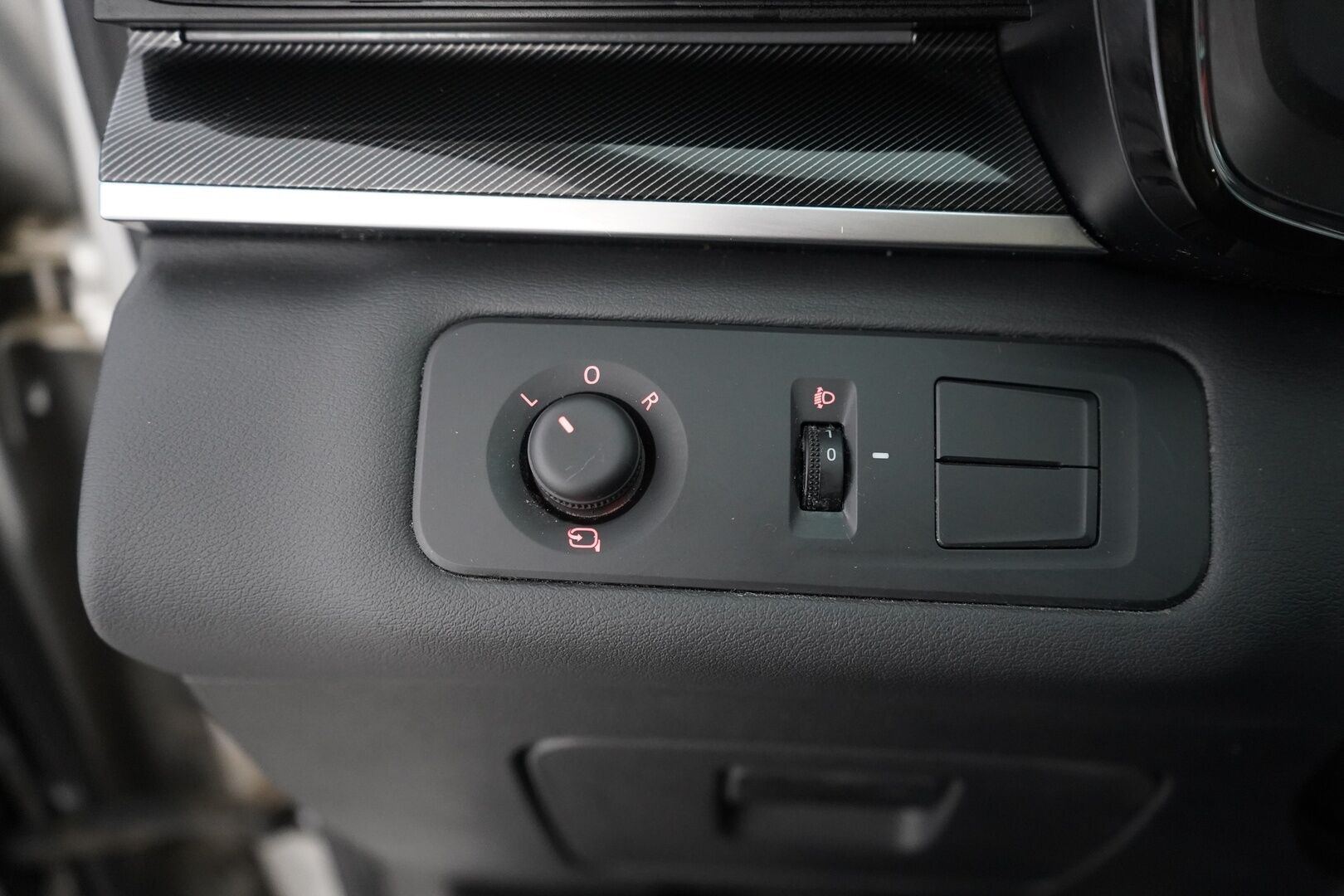 Maxus Euniq 6 2022 Grand Suv - Juuri katsastettu | ACC | 360° Kamera | Panorama | Nahkasisusta | Sähkökontti | Full-LED | Keyless | 2x Latauskaapelit