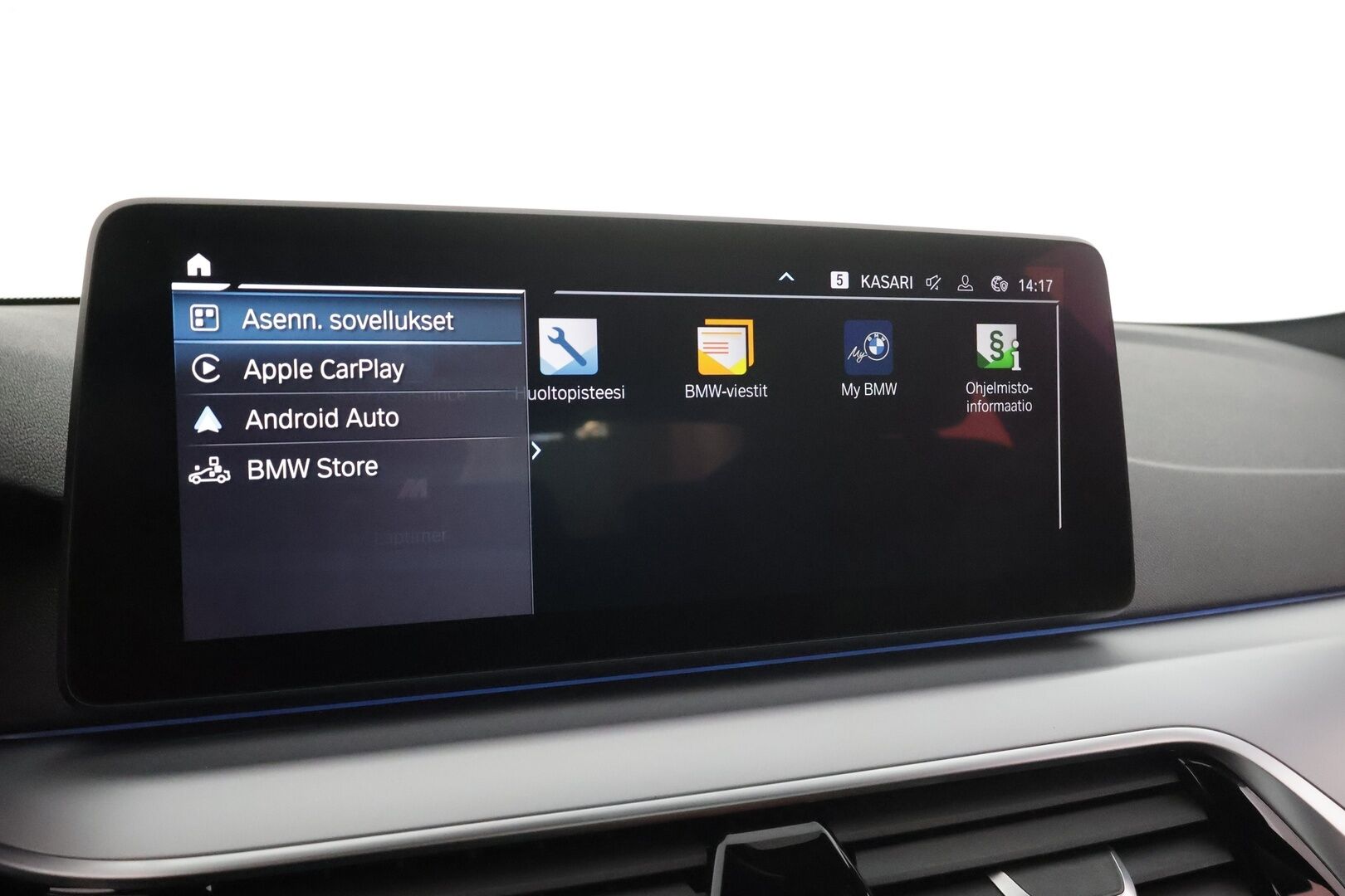 BMW 530 2023 G30 Sedan 530e xDrive A Charged Edition * Adapt.Vakkari / Sporttinahat / Adapt.LED / Peruutuskamera / Navi / Kaistavahti / - 1-om Suomi-auto / Kahdet renkaat aluvanteilla / 2x Latauskaapelit / Merkkihuollot