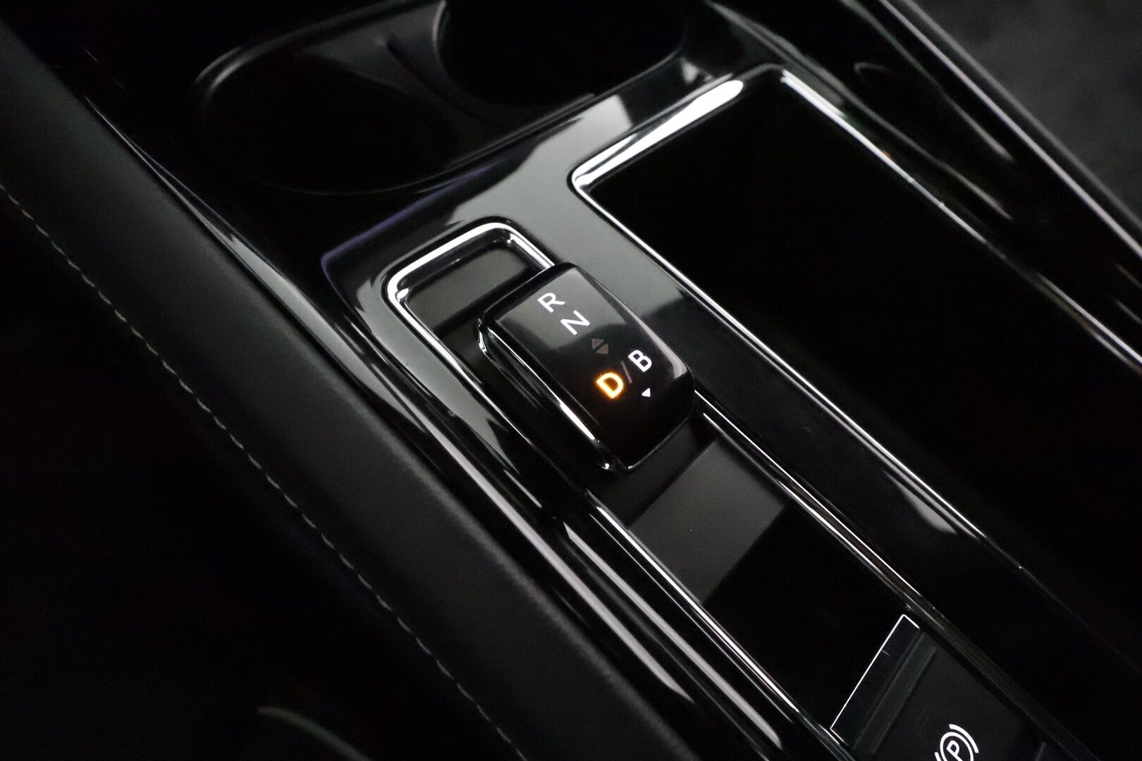 Skoda Enyaq 2022 80x 4x4 SportLine iV *Muistipenkki / ACC / Lämpöpumppu / Kamera / Koukku / Matrix LED / Sporttipenkit* - 1.om Suomi-auto / SoH 92.4% / Merkkihuollettu / Kahdet Skodan vanteet / ALV - Osta nyt, maksa vasta ensi vuonna