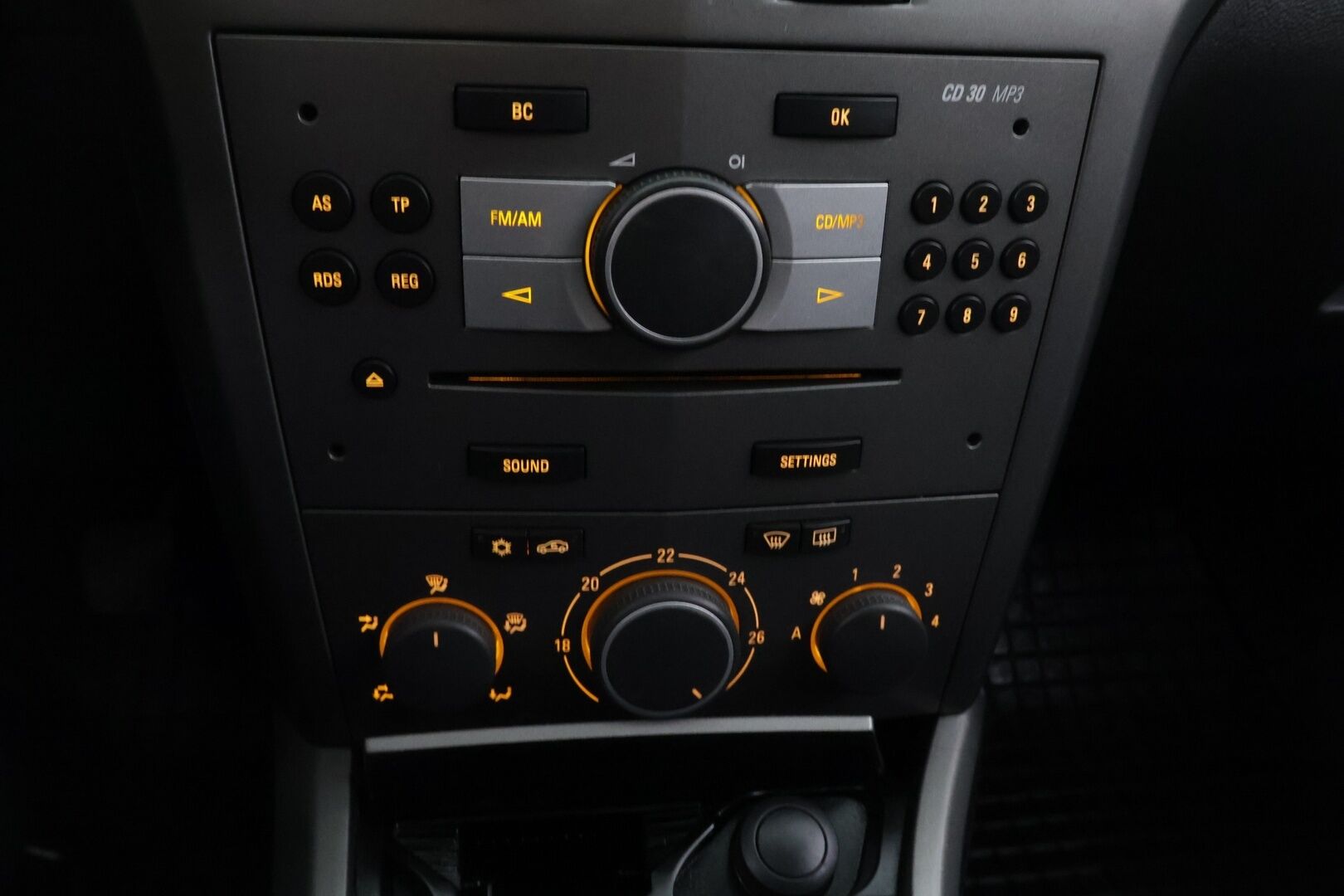 Opel Astra 2007 Wagon Enjoy 1,8 125 hv M5 - | 2x Renkaat! | Huutokaupassa! | Sub-woofer! | Lohko! | Koukku! |