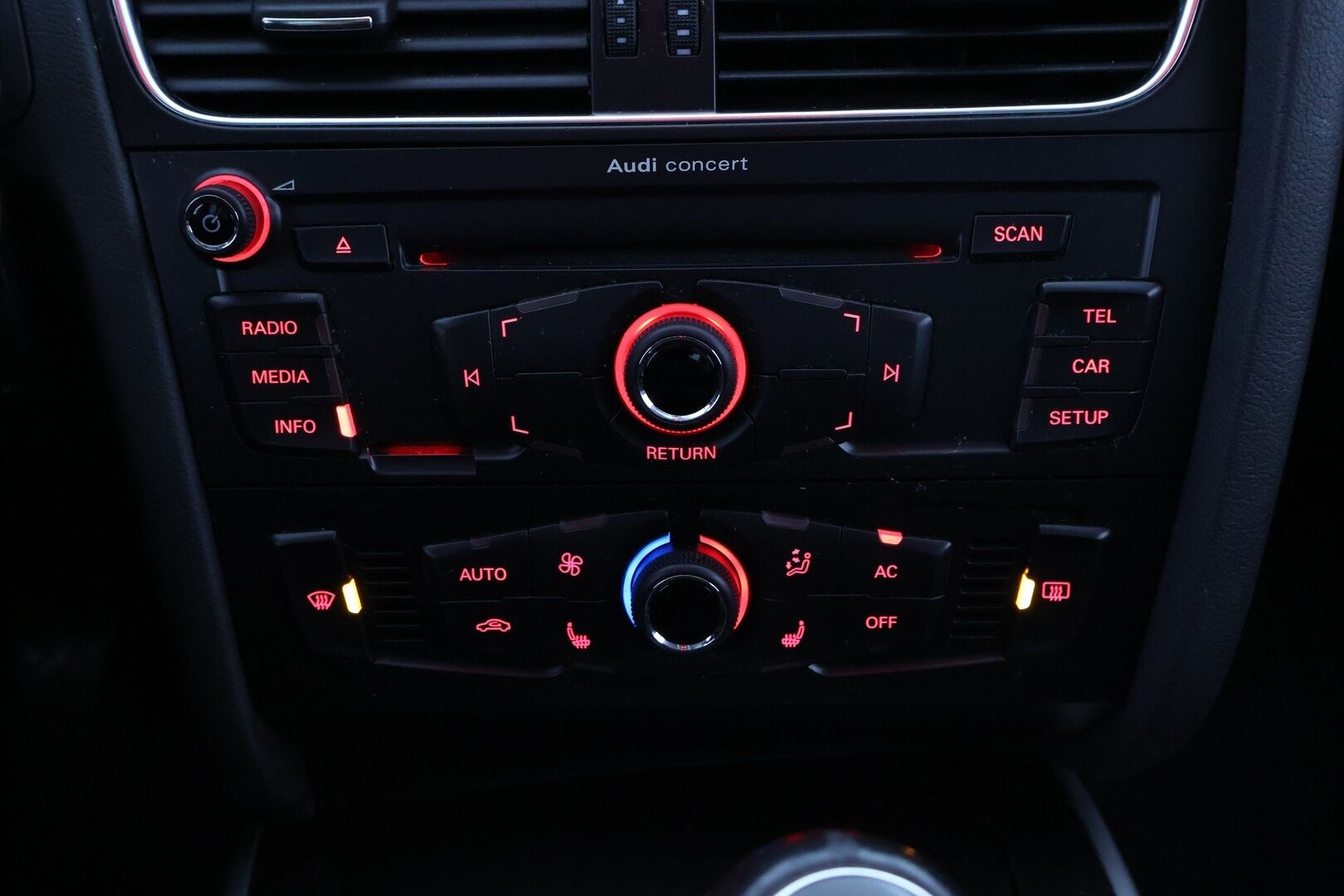 Audi A4 2008 Sedan 2,0 TDI (DPF) 125 kW Business MYYDÄÄN HUUTOKAUPAT.COM!