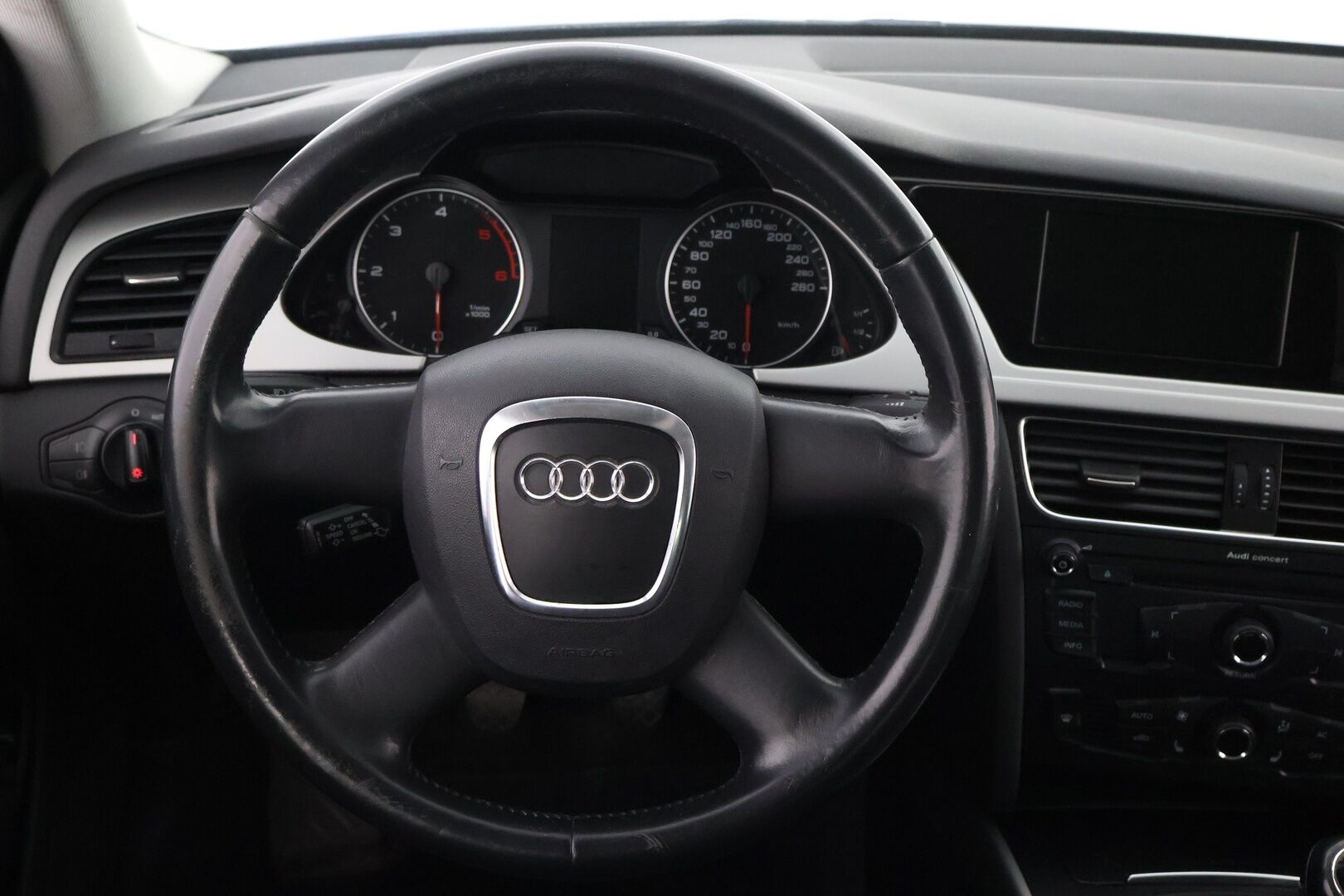 Audi A4 2008 Sedan 2,0 TDI (DPF) 125 kW Business MYYDÄÄN HUUTOKAUPAT.COM!