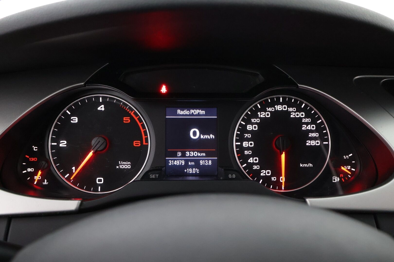 Audi A4 2008 Sedan 2,0 TDI (DPF) 125 kW Business MYYDÄÄN HUUTOKAUPAT.COM!