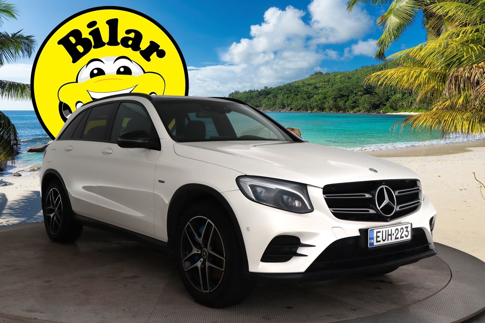 Mercedes-Benz GLC 2018 350 e 4Matic AMG / HUD / Burmester / 360-Kamera / Panorama / Nahat / Koukku / Ilma-alusta