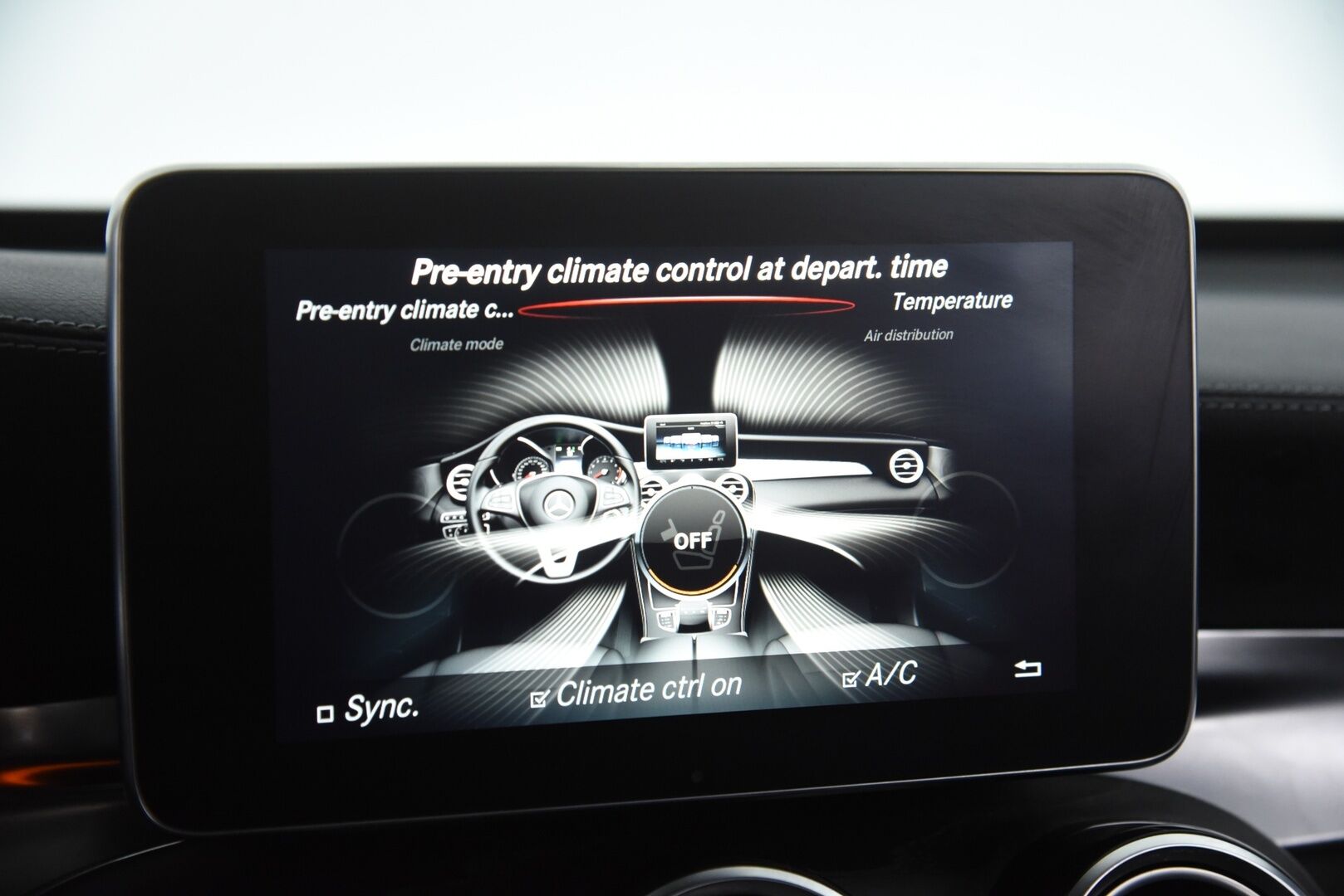 Mercedes-Benz GLC 2018 350 e 4Matic AMG / HUD / Burmester / 360-Kamera / Panorama / Nahat / Koukku / Ilma-alusta