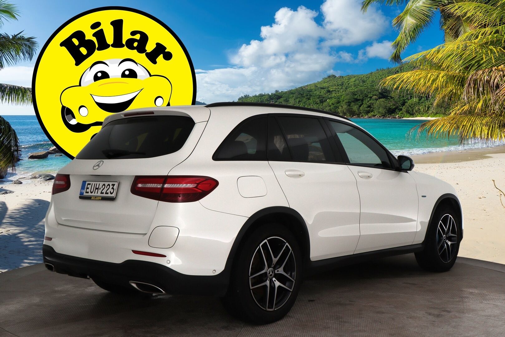 Mercedes-Benz GLC 2018 350 e 4Matic AMG / HUD / Burmester / 360-Kamera / Panorama / Nahat / Koukku / Ilma-alusta