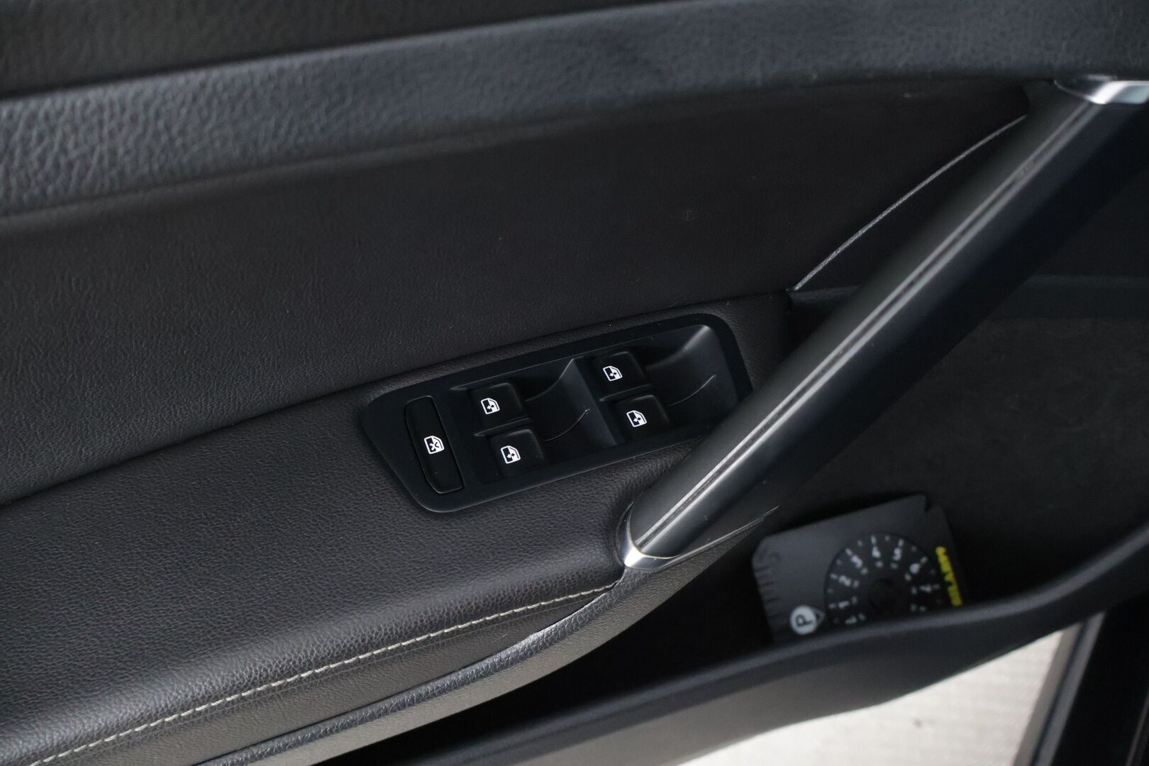 Volkswagen Golf 2019 e-Golf 100 kW (136 hv) automaatti * ACC / BLIS / Nahkapenkit! / Digimittaristo / Kessy / Lane Assist / Ledit / P.kamera* - * Nahkapenkeillä varusteltu asiallinen e-Golf kovilla varusteilla ! * - Osta nyt, maksa vasta ensi vuonna