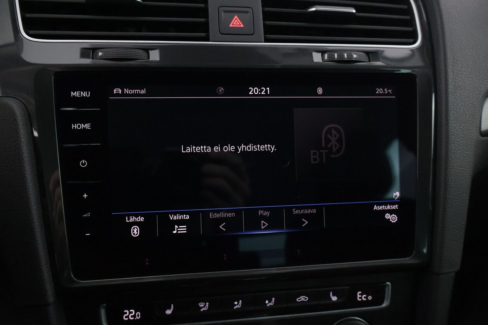 Volkswagen Golf 2019 e-Golf 100 kW (136 hv) automaatti * ACC / BLIS / Nahkapenkit! / Digimittaristo / Kessy / Lane Assist / Ledit / P.kamera* - * Nahkapenkeillä varusteltu asiallinen e-Golf kovilla varusteilla ! * - Osta nyt, maksa vasta ensi vuonna