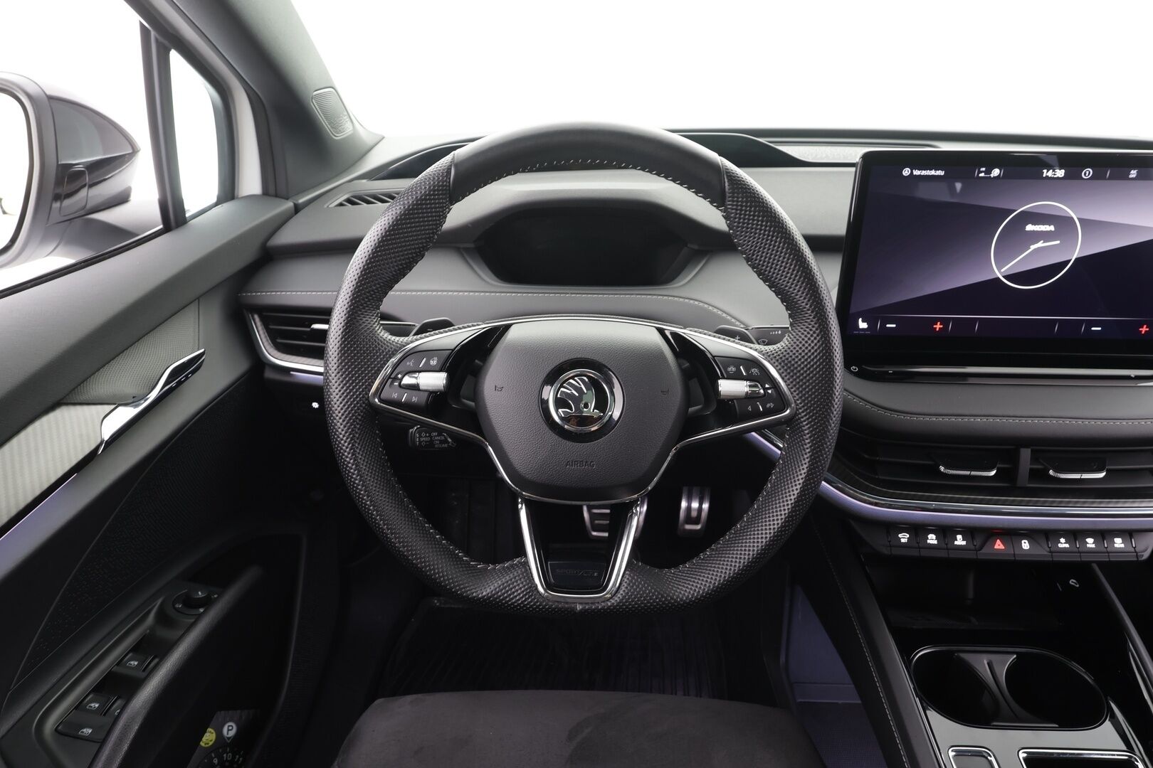 Skoda Enyaq 2022 80x 4x4 SportLine iV - | ACC | ILP | Koukku | Matrix-LED | Panorama | Muistipenkki | P.Kamera | Puolinahat | Keyless | Apple&Android |Suomi-auto | Kahdet Renkaat | Merkkihuollettu |