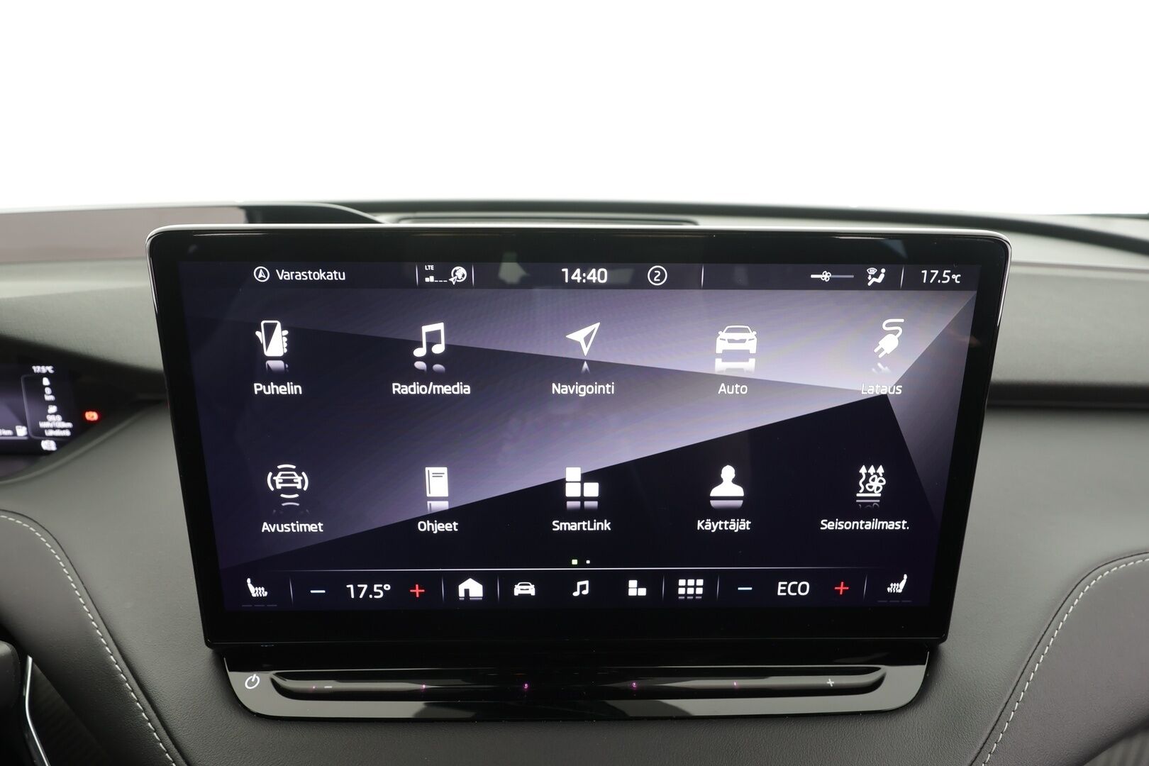 Skoda Enyaq 2022 80x 4x4 SportLine iV - | ACC | ILP | Koukku | Matrix-LED | Panorama | Muistipenkki | P.Kamera | Puolinahat | Keyless | Apple&Android |Suomi-auto | Kahdet Renkaat | Merkkihuollettu |