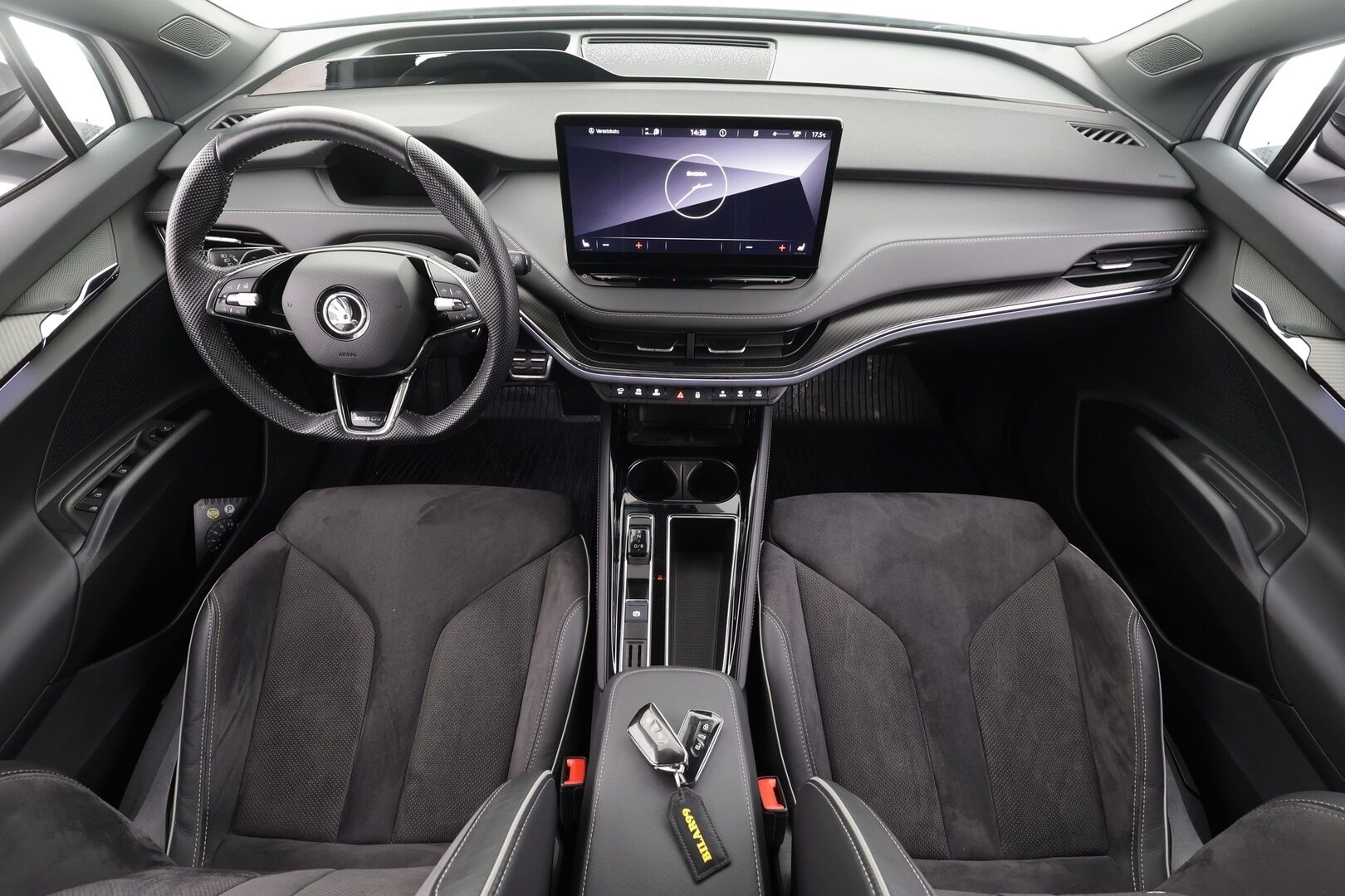 Skoda Enyaq 2022 80x 4x4 SportLine iV - | ACC | ILP | Koukku | Matrix-LED | Panorama | Muistipenkki | P.Kamera | Puolinahat | Keyless | Apple&Android |Suomi-auto | Kahdet Renkaat | Merkkihuollettu |