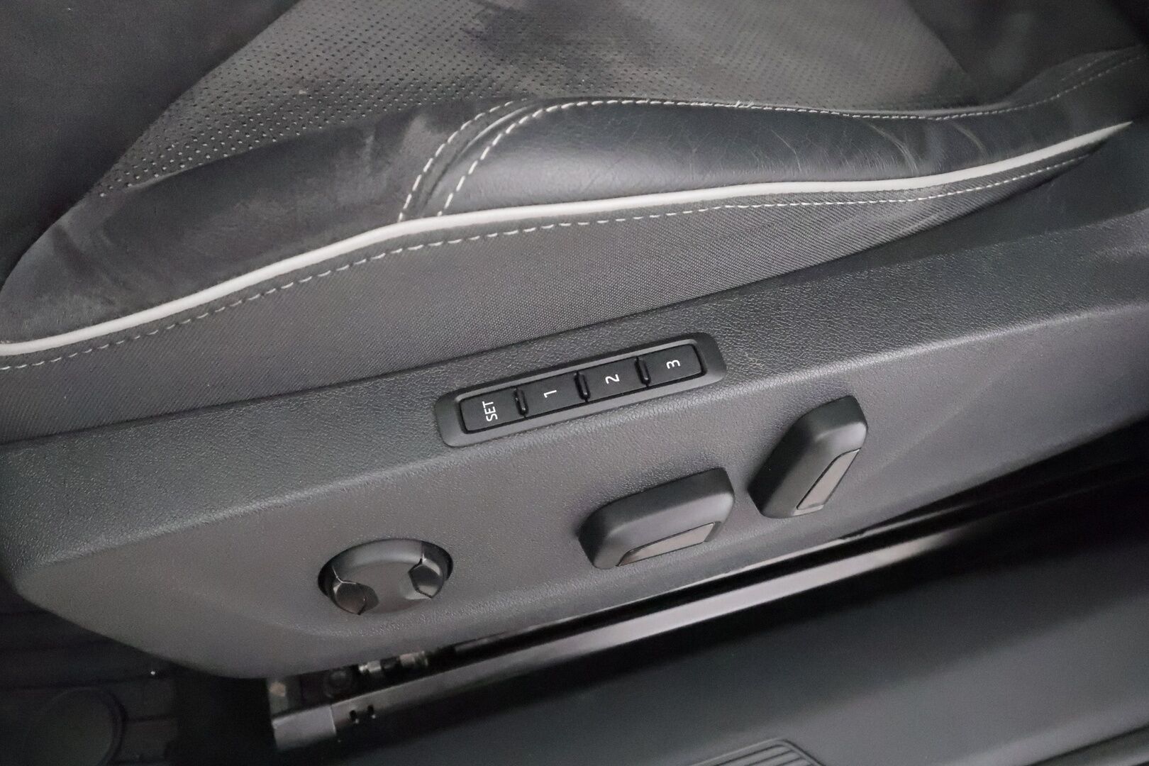 Skoda Enyaq 2022 80x 4x4 SportLine iV - | ACC | ILP | Koukku | Matrix-LED | Panorama | Muistipenkki | P.Kamera | Puolinahat | Keyless | Apple&Android |Suomi-auto | Kahdet Renkaat | Merkkihuollettu |