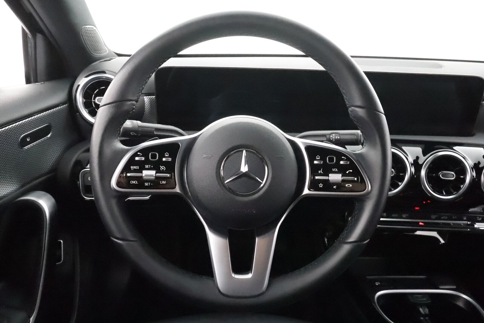 Mercedes-Benz A 2022 220 d 4MATIC A sedan Business * Vakkari / Webasto / P.kamera / LED / Puolinahat * - 1.Om Suomi-auto / Kahdet renkaat aluvanteilla - HULLU BLACKWEEK KORKOTARJOUS 2,49%