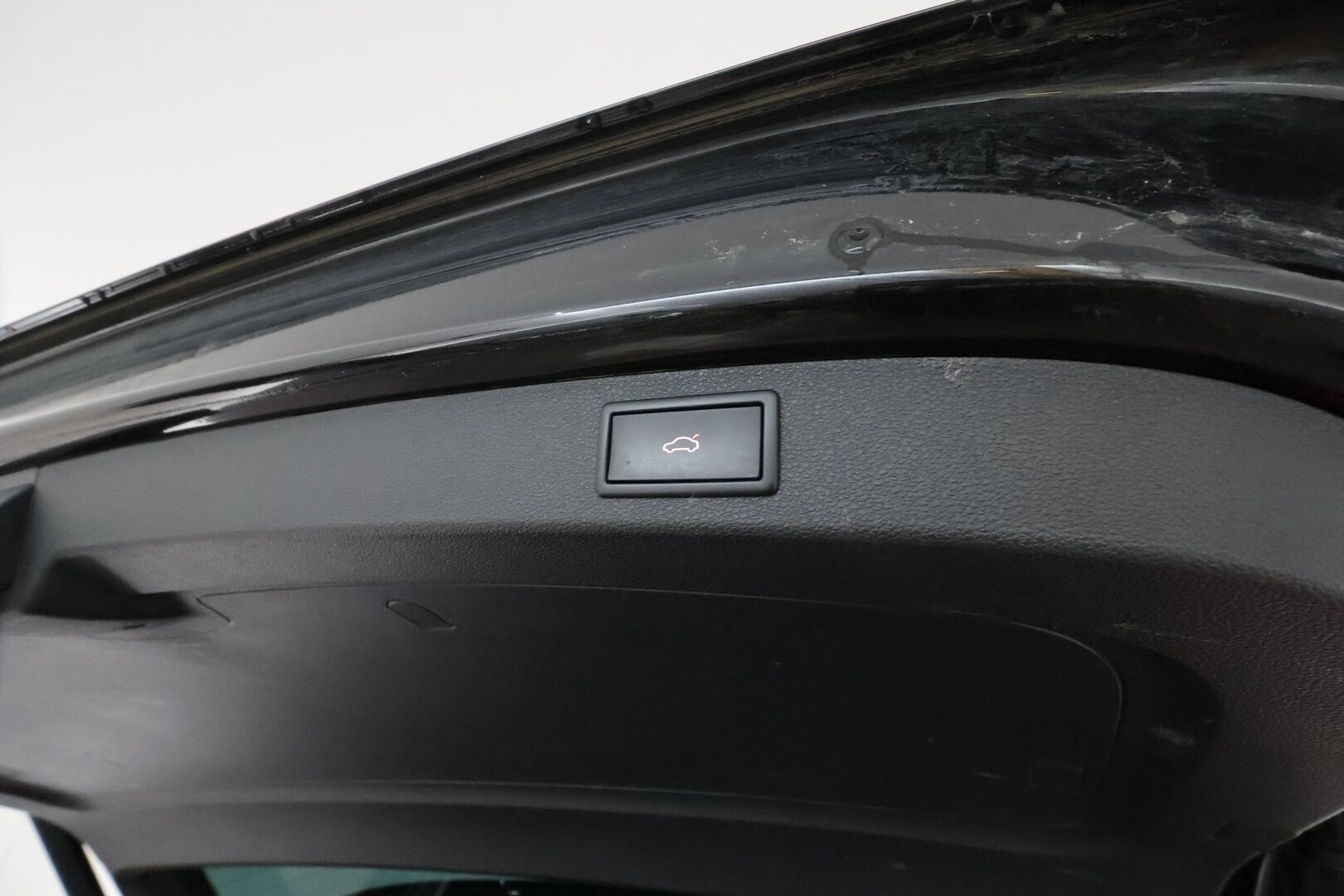 Skoda Kodiaq 2022 2.0 TDI 150 4x4 L&K DSG **Panorama / 360° / Webasto / Koukku / Adapt.Vakkari / Matrix-LED / Ilmastoidut Muistipenkit** - 3,99 % KORKOTARJOUS TÄHÄN AUTOON - 1-om Suomi-auto / Kahdet Renkaat / Huippu Varusteet!