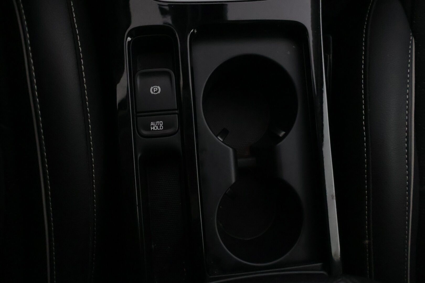 Kia XCeed 2021 1.6 GDI Plug-In Hybrid Advanced Plus * Ilmastoidut Etuistuimet / Muistipenkki / Lasikattoluukku / ACC / Peruutuskamera / Keyless * - * Lohkolämmitin / Hyvin huollettu yksilö / Akku kuntotarkastettu / seuraava huolto 7/26*