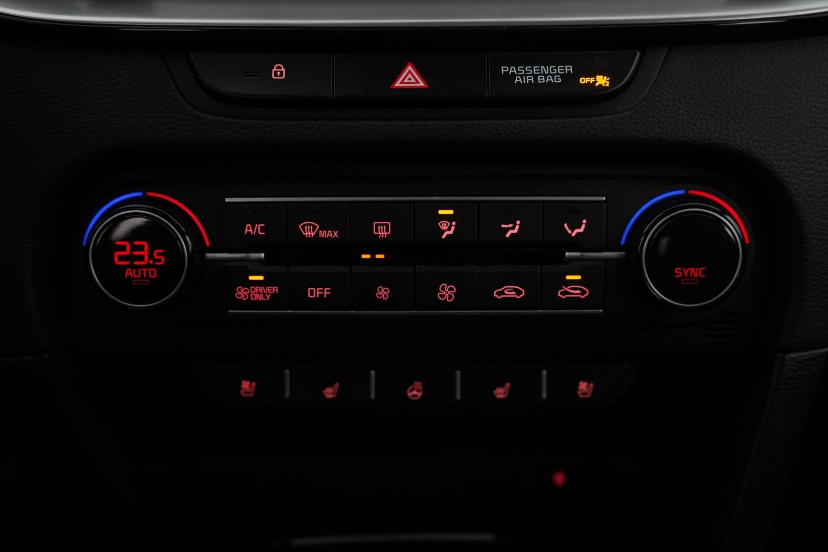 Kia XCeed 2021 1.6 GDI Plug-In Hybrid Advanced Plus - Ilmastoidut Etuistuimet / Muistipenkki / Lasikattoluukku / ACC / Peruutuskamera / Keyless - HULLU BLACKWEEK KORKOTARJOUS 2,49%