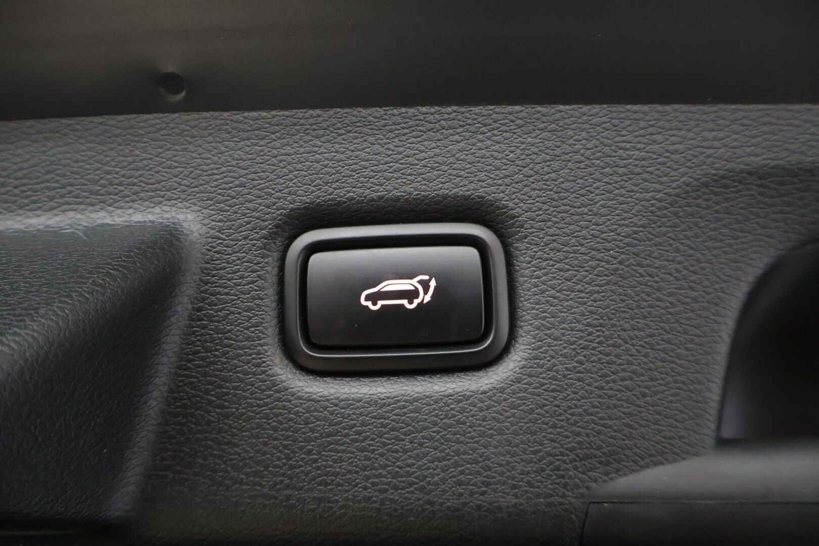 Kia XCeed 2021 1.6 GDI Plug-In Hybrid Advanced Plus * Ilmastoidut Etuistuimet / Muistipenkki / Lasikattoluukku / ACC / Peruutuskamera / Keyless * - * Lohkolämmitin / Hyvin huollettu yksilö / Akku kuntotarkastettu / seuraava huolto 7/26*