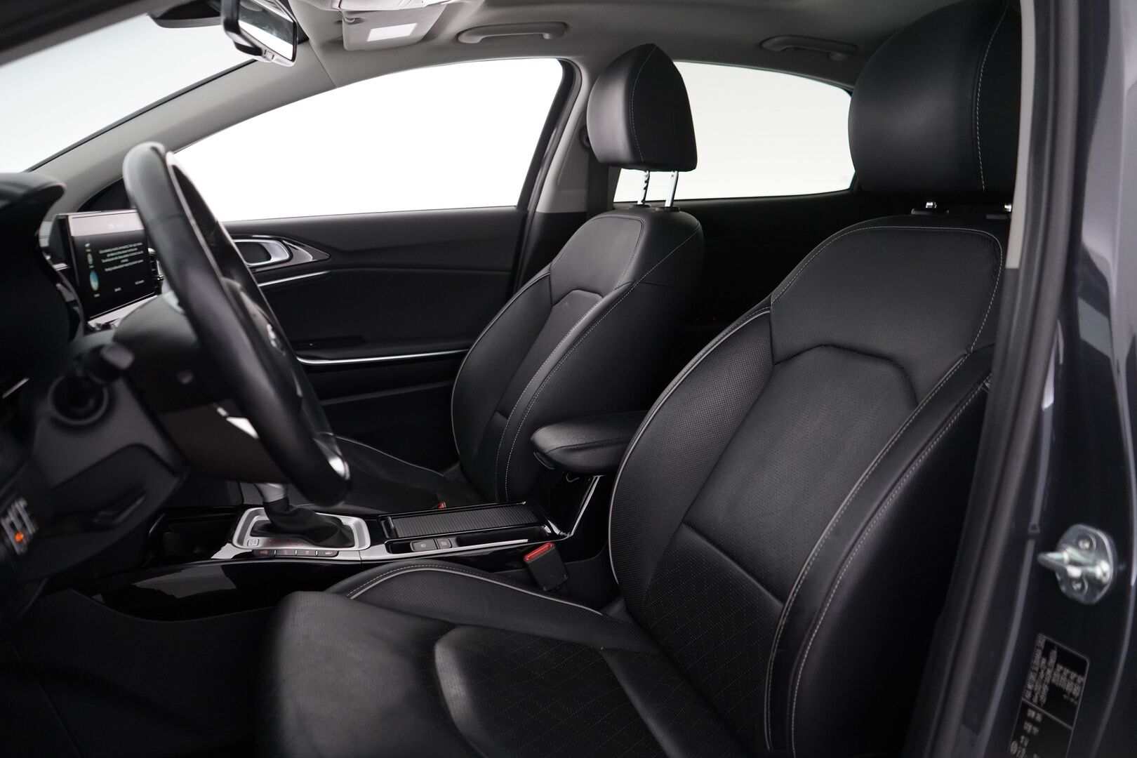 Kia XCeed 2021 1.6 GDI Plug-In Hybrid Advanced Plus - Ilmastoidut Etuistuimet / Muistipenkki / Lasikattoluukku / ACC / Peruutuskamera / Keyless - HULLU BLACKWEEK KORKOTARJOUS 2,49%