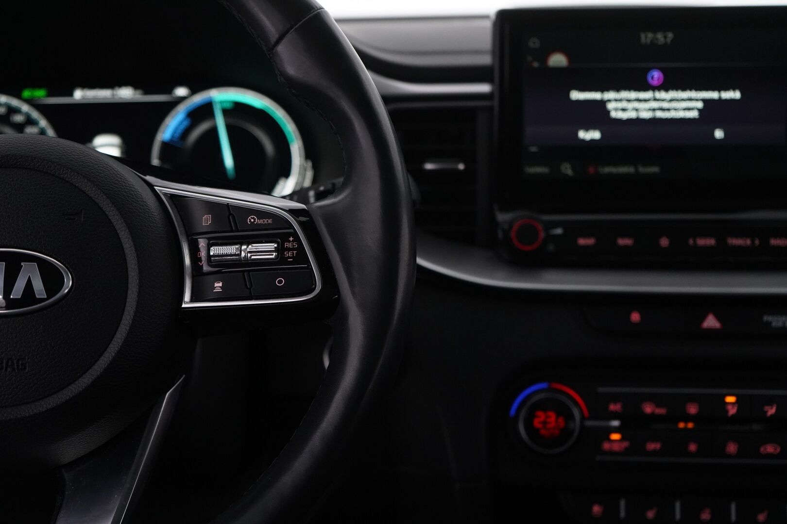 Kia XCeed 2021 1.6 GDI Plug-In Hybrid Advanced Plus - Ilmastoidut Etuistuimet / Muistipenkki / Lasikattoluukku / ACC / Peruutuskamera / Keyless - HULLU BLACKWEEK KORKOTARJOUS 2,49%