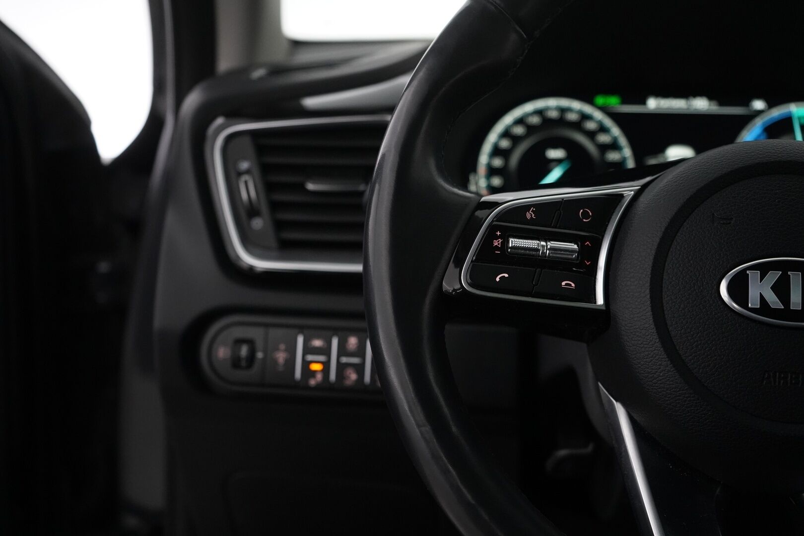 Kia XCeed 2021 1.6 GDI Plug-In Hybrid Advanced Plus - Ilmastoidut Etuistuimet / Muistipenkki / Lasikattoluukku / ACC / Peruutuskamera / Keyless - HULLU BLACKWEEK KORKOTARJOUS 2,49%