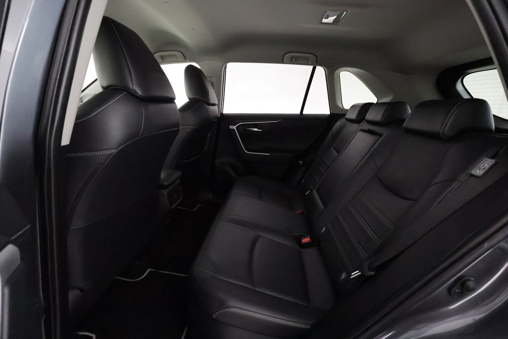 Toyota RAV4 2019 2,5 Hybrid AWD-i Premium Business ** 360° Kamera / Adapt.Vakkari / LED-valot / Koukku / JBL / Ilmastoitu Muistipenkki ** - 3,99 % KORKOTARJOUS TÄHÄN AUTOON - 2x Renkaat
