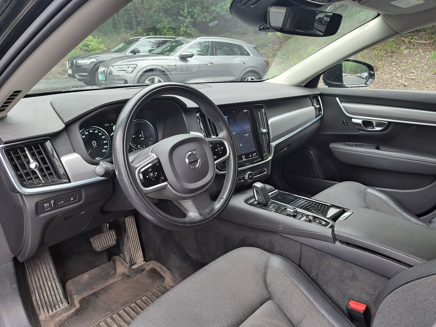 Volvo V90 2020 T8 TwE AWD Momentum aut **Adapt. vakkari / Digimittaristo / P.tutkat / Tulossa!**