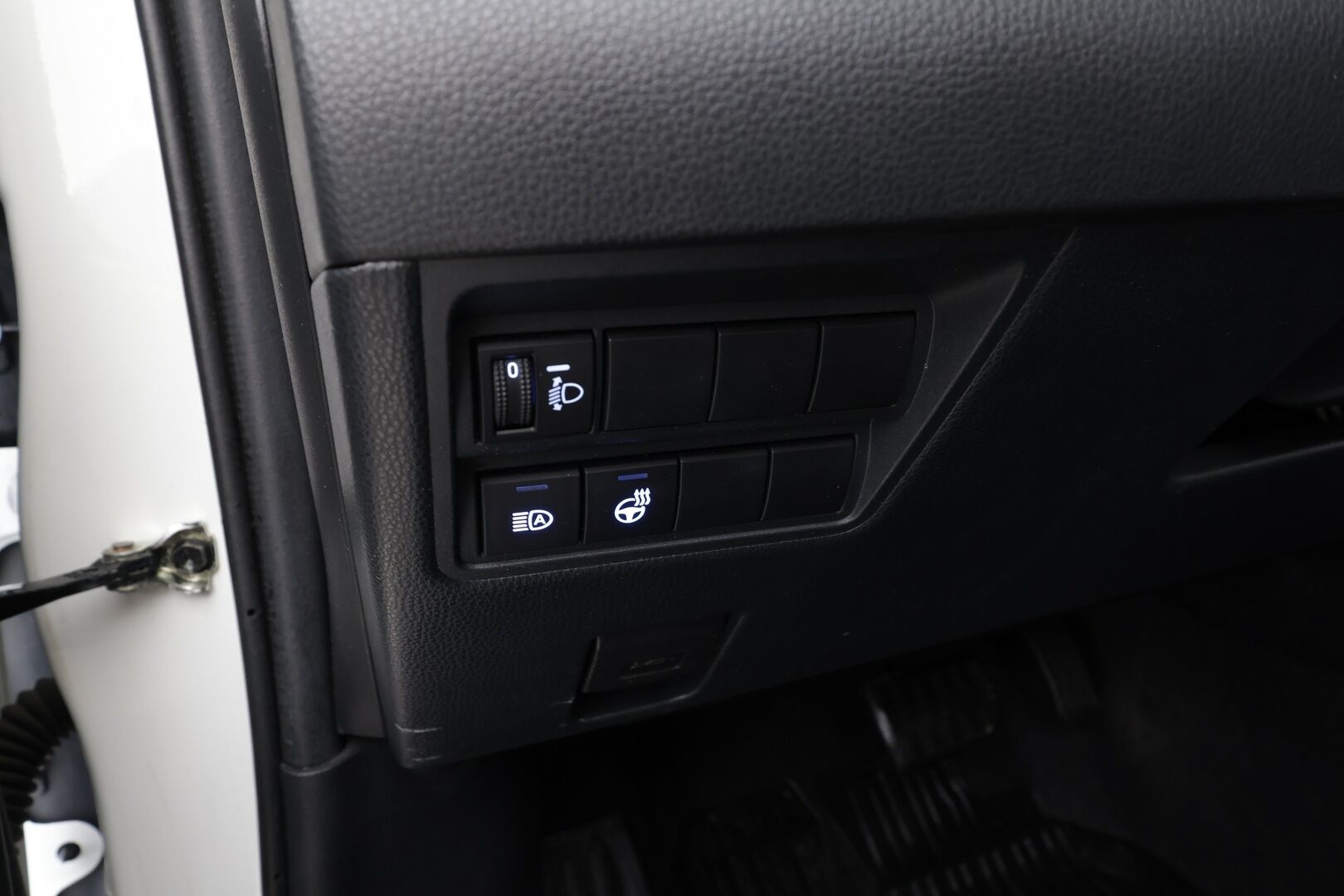 Toyota Yaris 2022 1,5 Hybrid Active * ACC / P.Kamera / Kaistavahti / Apple&Android / Navi / Keyless * - Suomi-auto / Kahdet renkaat aluvanteilla - HULLUT AVAJAISHULINAT KORKOTARJOUS 3,29 %