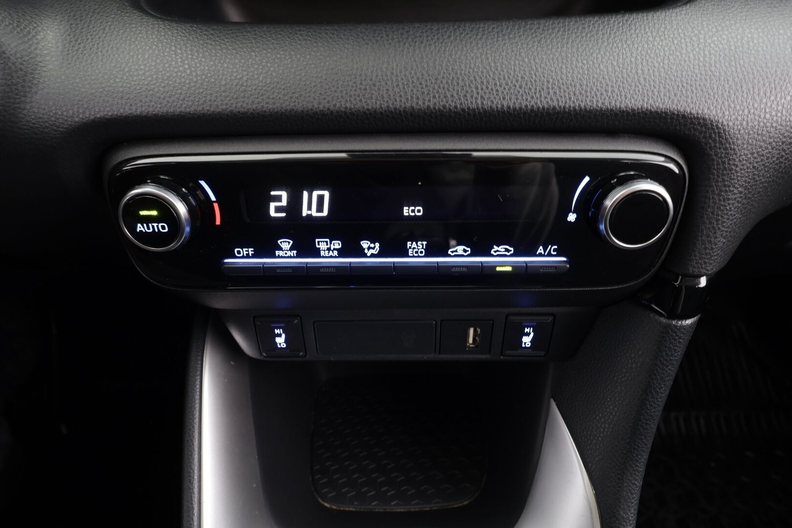 Toyota Yaris 2022 1,5 Hybrid Active * ACC / P.Kamera / Kaistavahti / Apple&Android / Navi / Keyless * - Suomi-auto / Kahdet renkaat aluvanteilla - HULLUT AVAJAISHULINAT KORKOTARJOUS 3,29 %