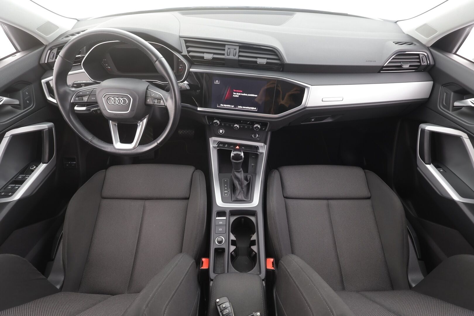 Audi Q3 2022 Business 45 TFSI e 180 kW S tronic Electrified Edition - | ACC | LED | P.Kamera | Sporttipenkit | Keyless | Apple&Android | 1.OM Suomi-auto | Kahdet Renkaat | Koti & Kauppalaturi |
