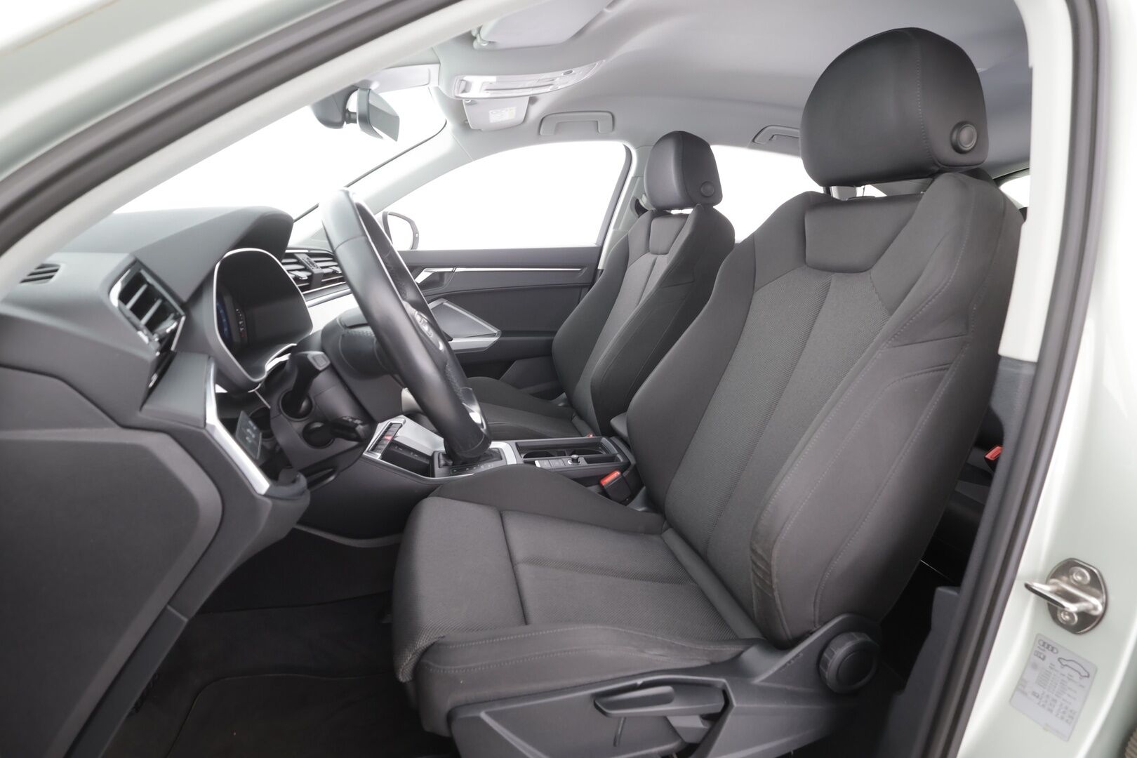 Audi Q3 2022 Business 45 TFSI e 180 kW S tronic Electrified Edition - | ACC | LED | P.Kamera | Sporttipenkit | Keyless | Apple&Android | 1.OM Suomi-auto | Kahdet Renkaat | Koti & Kauppalaturi |