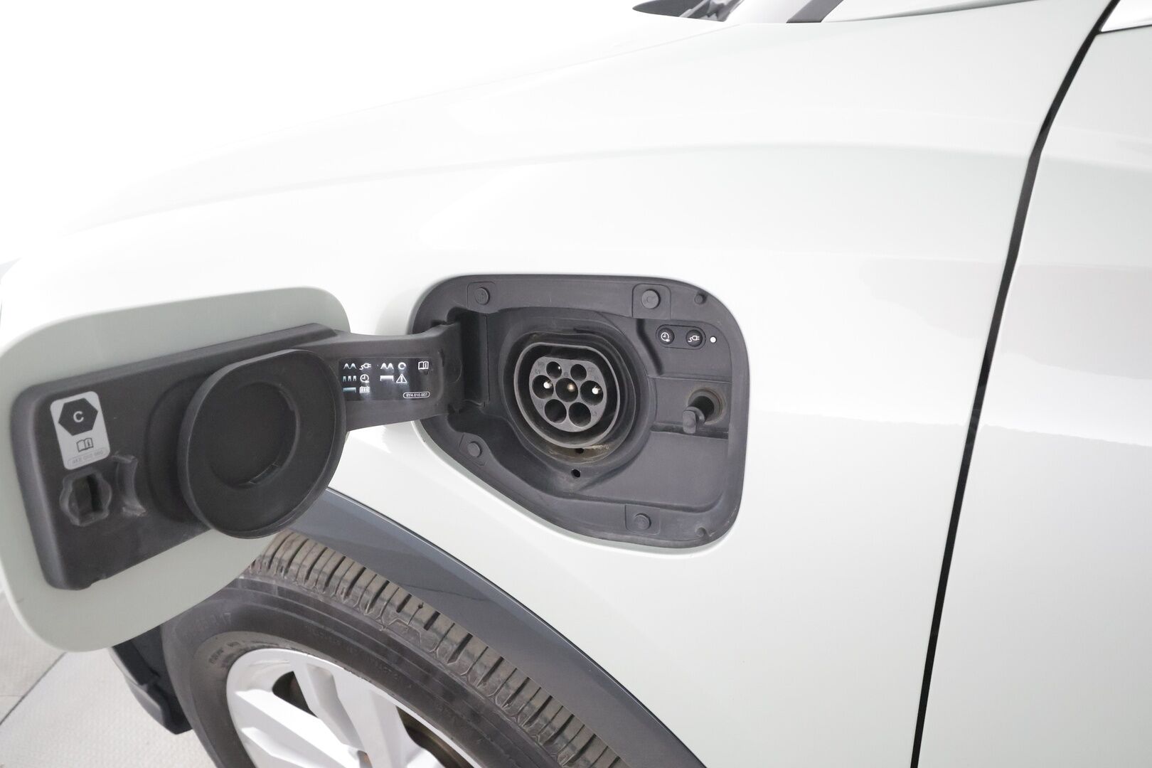 Audi Q3 2022 Business 45 TFSI e 180 kW S tronic Electrified Edition - | ACC | LED | P.Kamera | Sporttipenkit | Keyless | Apple&Android | 1.OM Suomi-auto | Kahdet Renkaat | Koti & Kauppalaturi |
