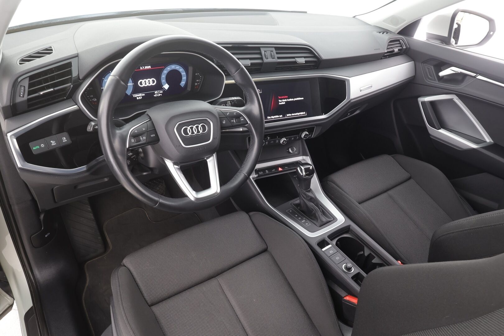 Audi Q3 2022 Business 45 TFSI e 180 kW S tronic Electrified Edition - | ACC | LED | P.Kamera | Sporttipenkit | Keyless | Apple&Android | 1.OM Suomi-auto | Kahdet Renkaat | Koti & Kauppalaturi |
