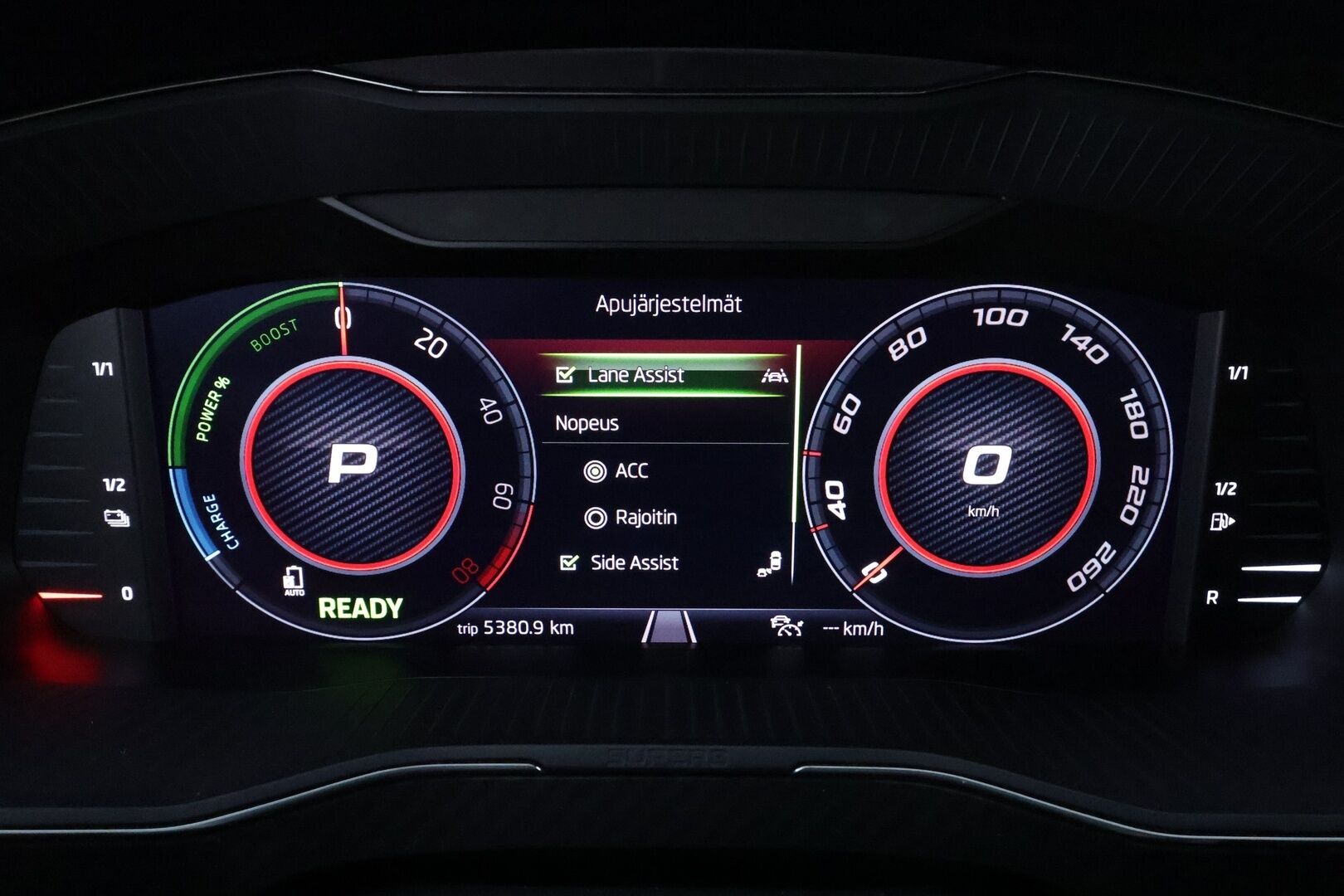Skoda Superb 2020 Combi 1,4TSI PHEV SportLine iV DSG * Webasto / Koukku / ACC / Matrix-LED / Muistipenkki / P.kamera / Navi * - 2x Latauskaapelit / Kahdet renkaat - HULLUT VÄLIPÄIVÄT KORKOTARJOUS 2,49%