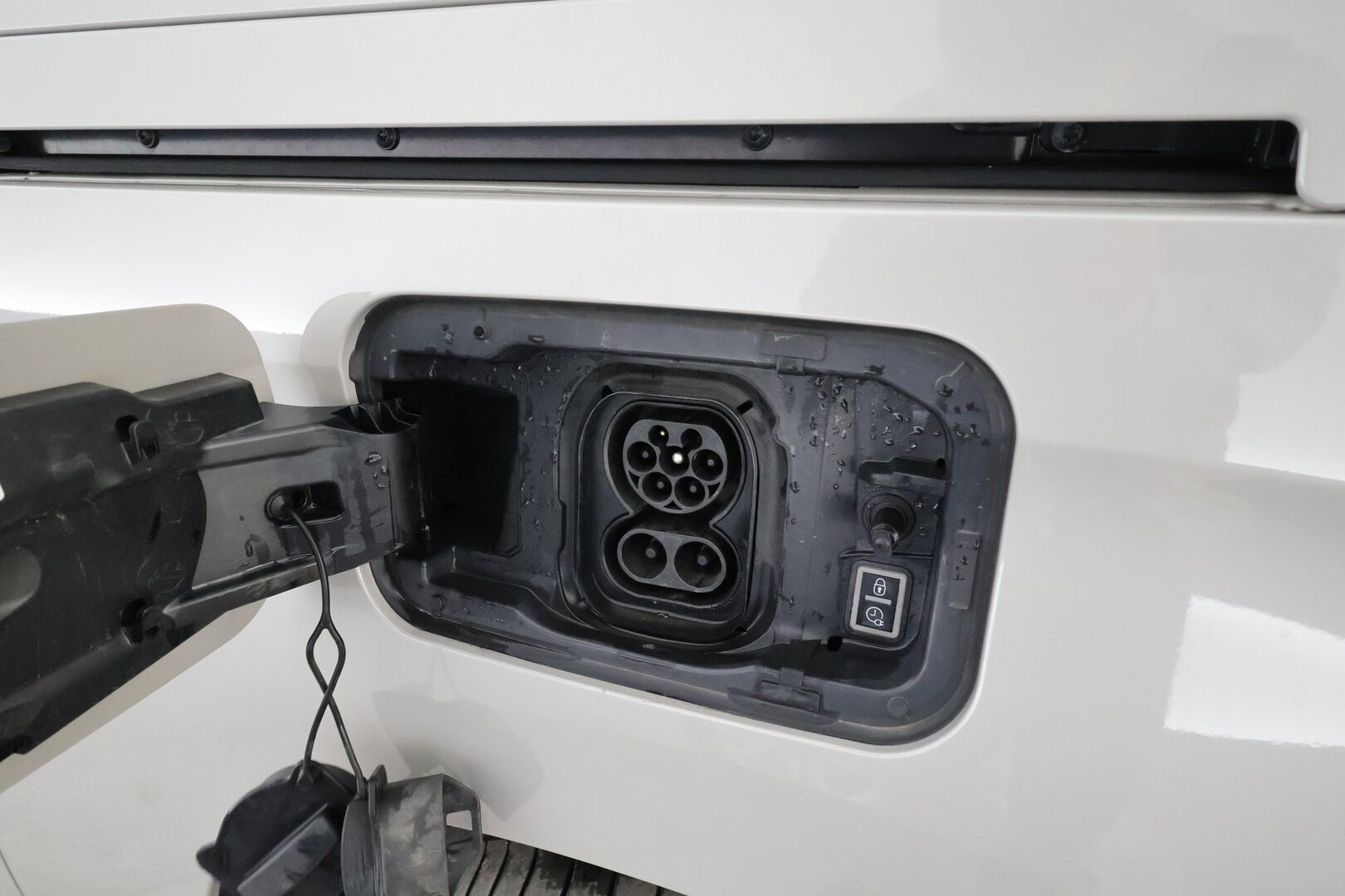 Toyota Proace CITY Verso EV 2022 L2 Premium 50 kWh 7-P * Vakkari / Koukku / P.Kamera / Navi / Kaistavahti / Digimittaristo / LED-Lisä / Keyless / Apple&Android * - Suomi-auto / Kahdet renkaat aluvanteilla / Merkkihuollettu - HULLUT AVAJAISHULINAT KORKOTARJOUS 3,29 %