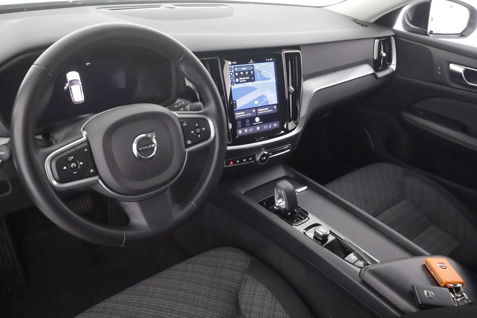 Volvo V60 2023 B3 MHEV Business Core DCT aut - Pilot assist | Webasto | Full-LED | Kamera | High Performance LED | Keyless | Apple&Android | Suomi-auto | Kahdet Renkaat 