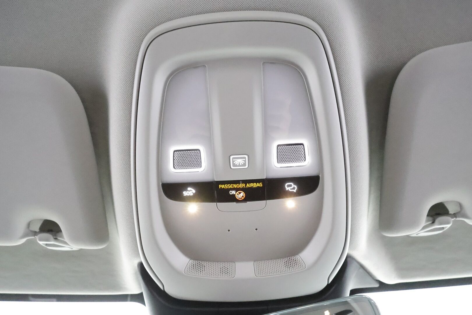 Volvo V60 2023 B3 MHEV Business Core DCT aut - | Pilot assist | Webasto | Full-LED | P.Kamera | High Performance LED | Keyless | Apple&Android | Suomi-auto | Kahdet Renkaat |