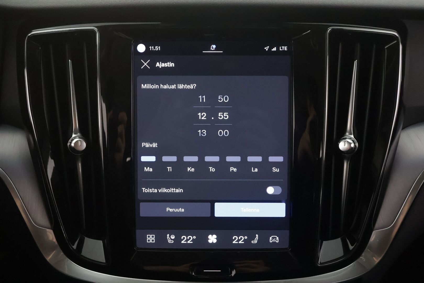 Volvo V60 2023 B3 MHEV Business Core DCT aut - | Pilot assist | Webasto | Full-LED | P.Kamera | High Performance LED | Keyless | Apple&Android | Suomi-auto | Kahdet Renkaat |