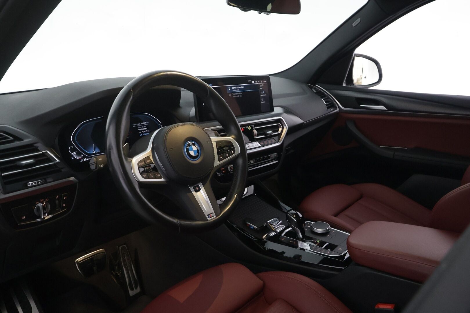 BMW X3 2022 G01 xDrive 30e A Charged Edition M Sport - Facelift | 1OM Suomiauto | Punainen Nahkasisusta | Panoraama | HiFi | Peruutuskamera |  LED | 2x Renkaat Aluvantein | MY22 Facelift | UPEA!!