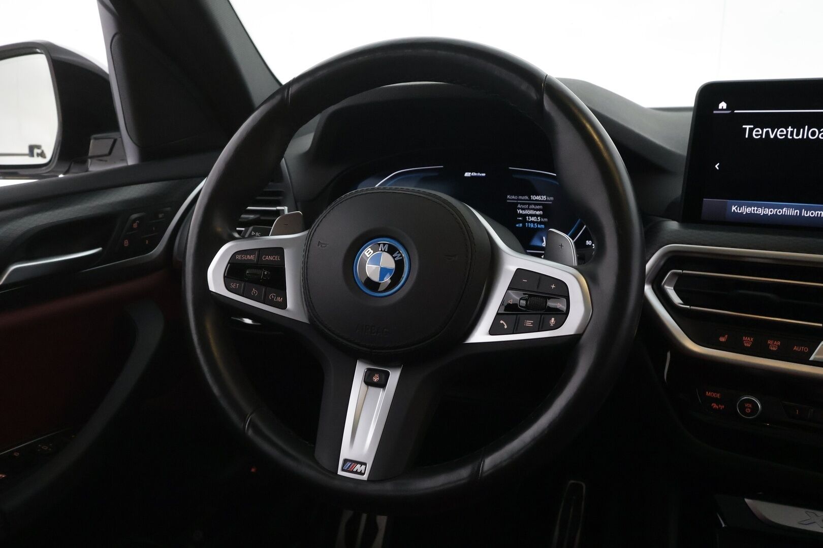 BMW X3 2022 G01 xDrive 30e A Charged Edition M Sport - Facelift | 1OM Suomiauto | Punainen Nahkasisusta | Panoraama | HiFi | Peruutuskamera |  LED | 2x Renkaat Aluvantein | MY22 Facelift | UPEA!!