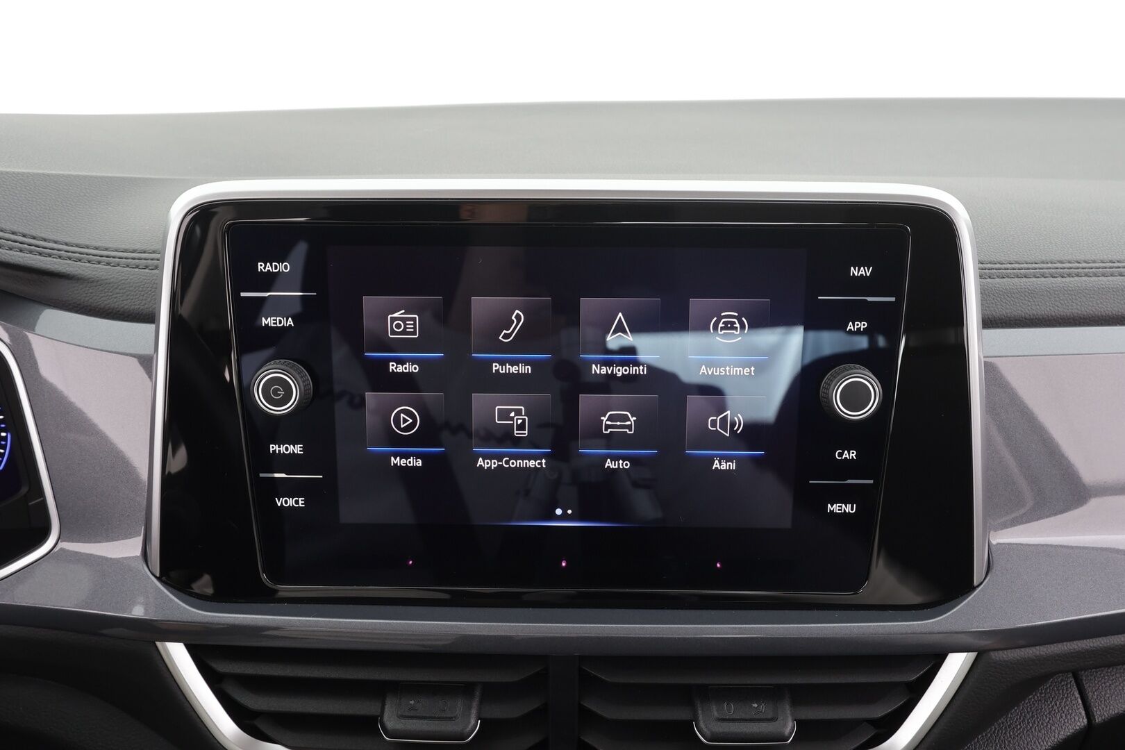 Volkswagen T-Roc 2023 Style Business 1,5 TSI EVO 110 kW DSG * ACC / P.tutkat / Webasto / IQ.Light / Digimittaristo / Facelift * - Suomi-auto / Kahdet renkaat aluvanteilla / Merkkihuollettu - HULLUT VÄLIPÄIVÄT KORKOTARJOUS 2,49%