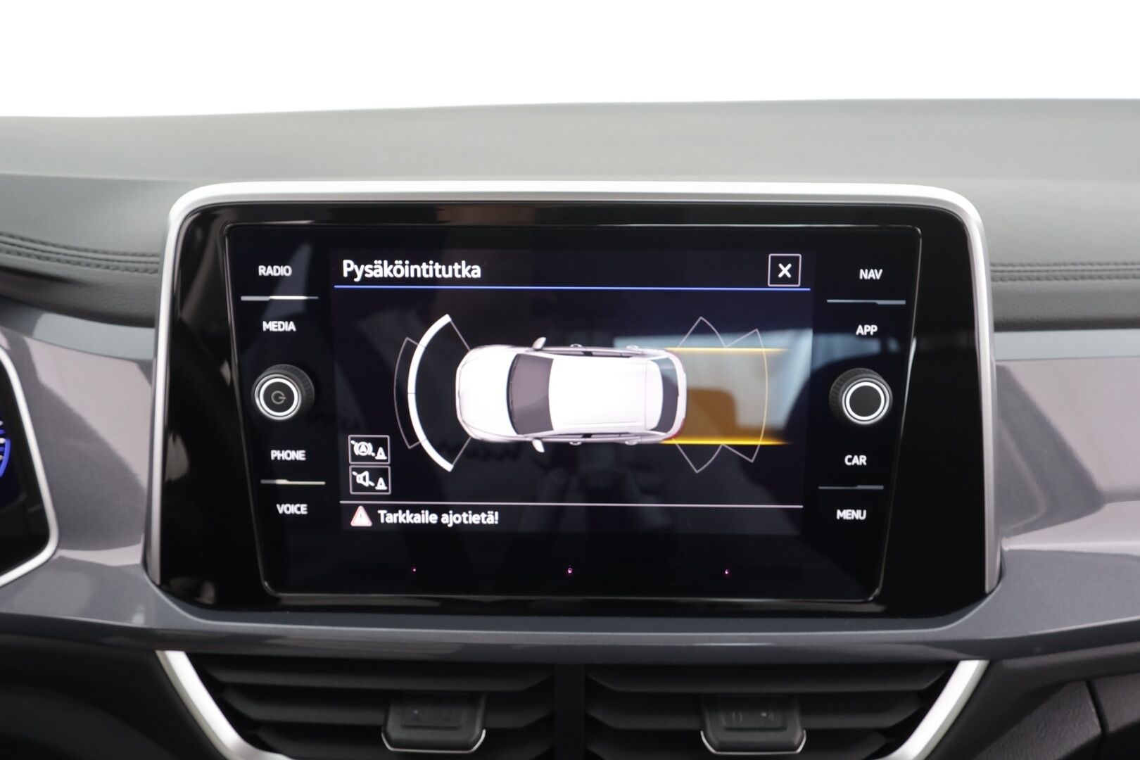 Volkswagen T-Roc 2023 Style Business 1,5 TSI EVO 110 kW DSG * ACC / P.tutkat / Webasto / IQ.Light / Digimittaristo / Facelift * - Suomi-auto / Kahdet renkaat aluvanteilla / Merkkihuollettu - HULLUT VÄLIPÄIVÄT KORKOTARJOUS 2,49%