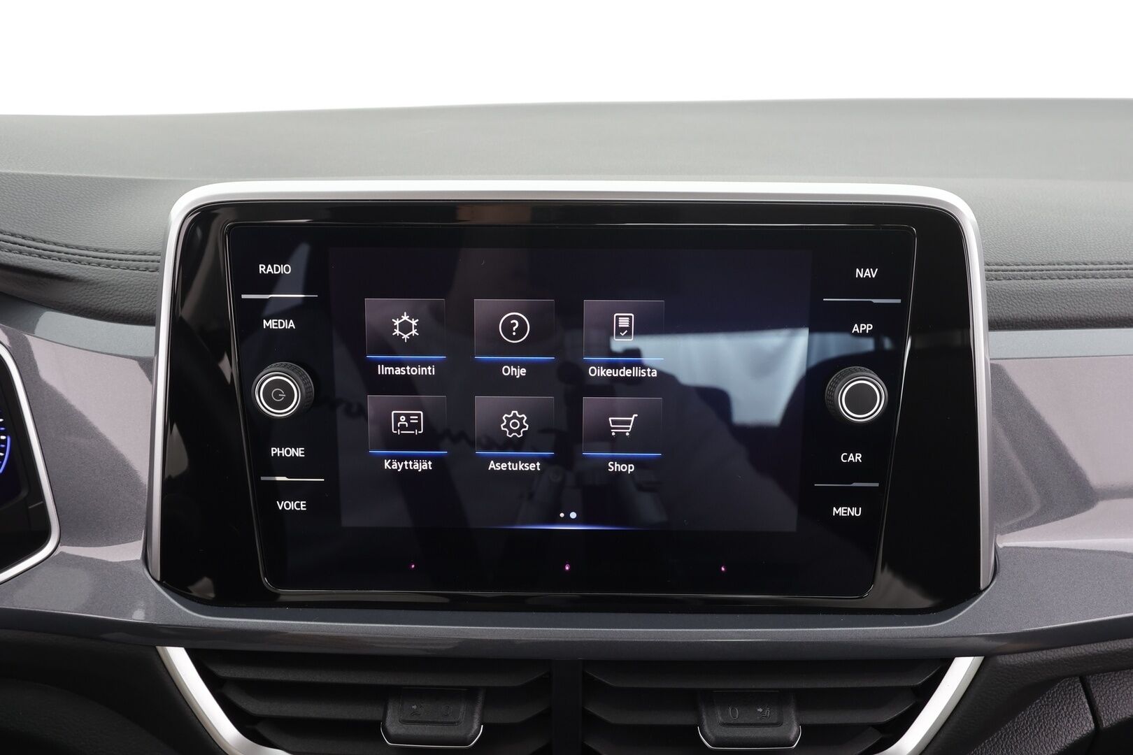 Volkswagen T-Roc 2023 Style Business 1,5 TSI EVO 110 kW DSG * ACC / P.tutkat / Webasto / IQ.Light / Digimittaristo / Facelift * - Suomi-auto / Kahdet renkaat aluvanteilla / Merkkihuollettu