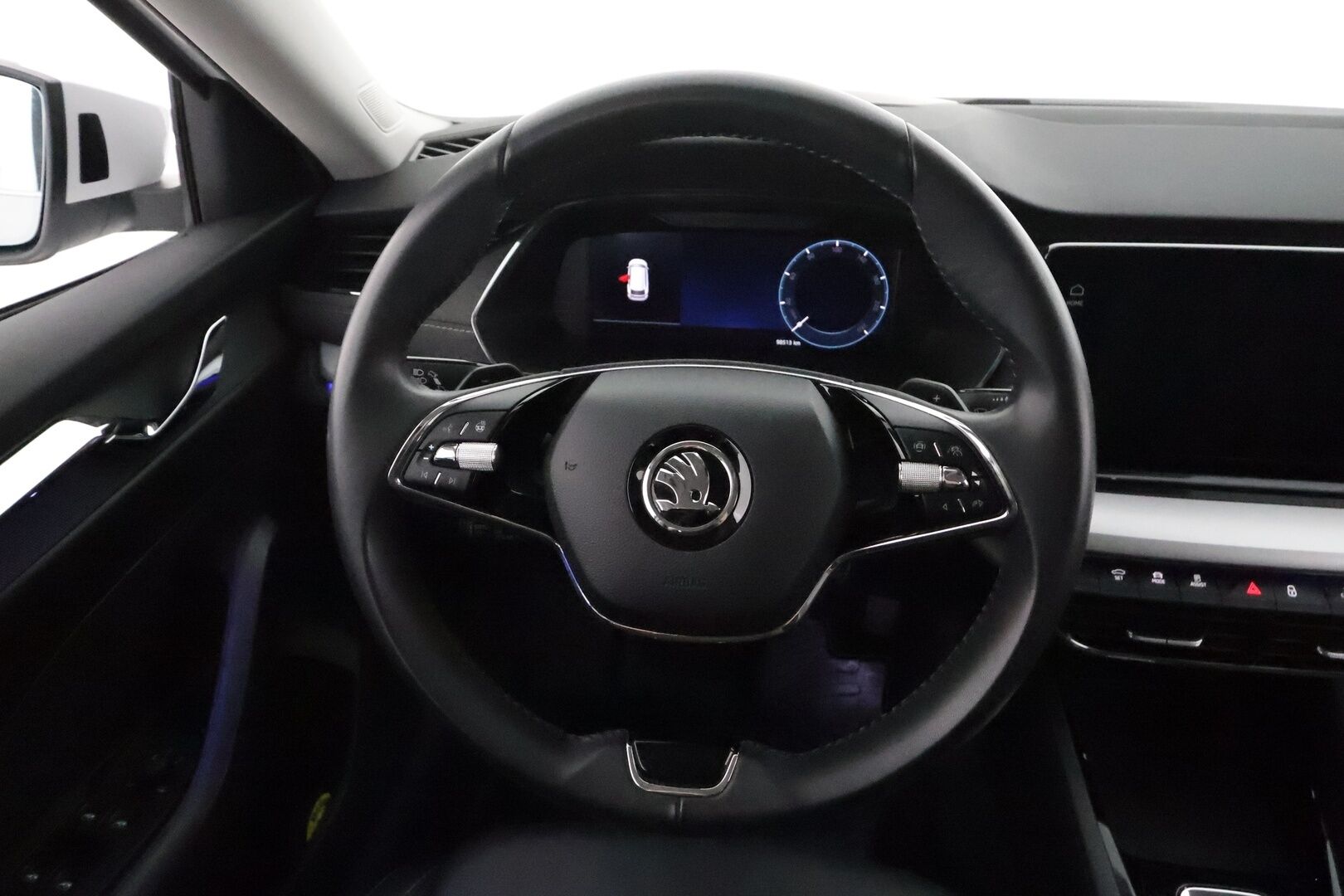 Skoda Octavia 2021 Combi 1,4 TSI PHEV Style iV DSG **HUD / Adapt.Vakkari / Matrix-LED / P.kamera / Muistipenkit / Navi / Keyless**. - 2x Latauskaapelit / Kahdet Renkaat
