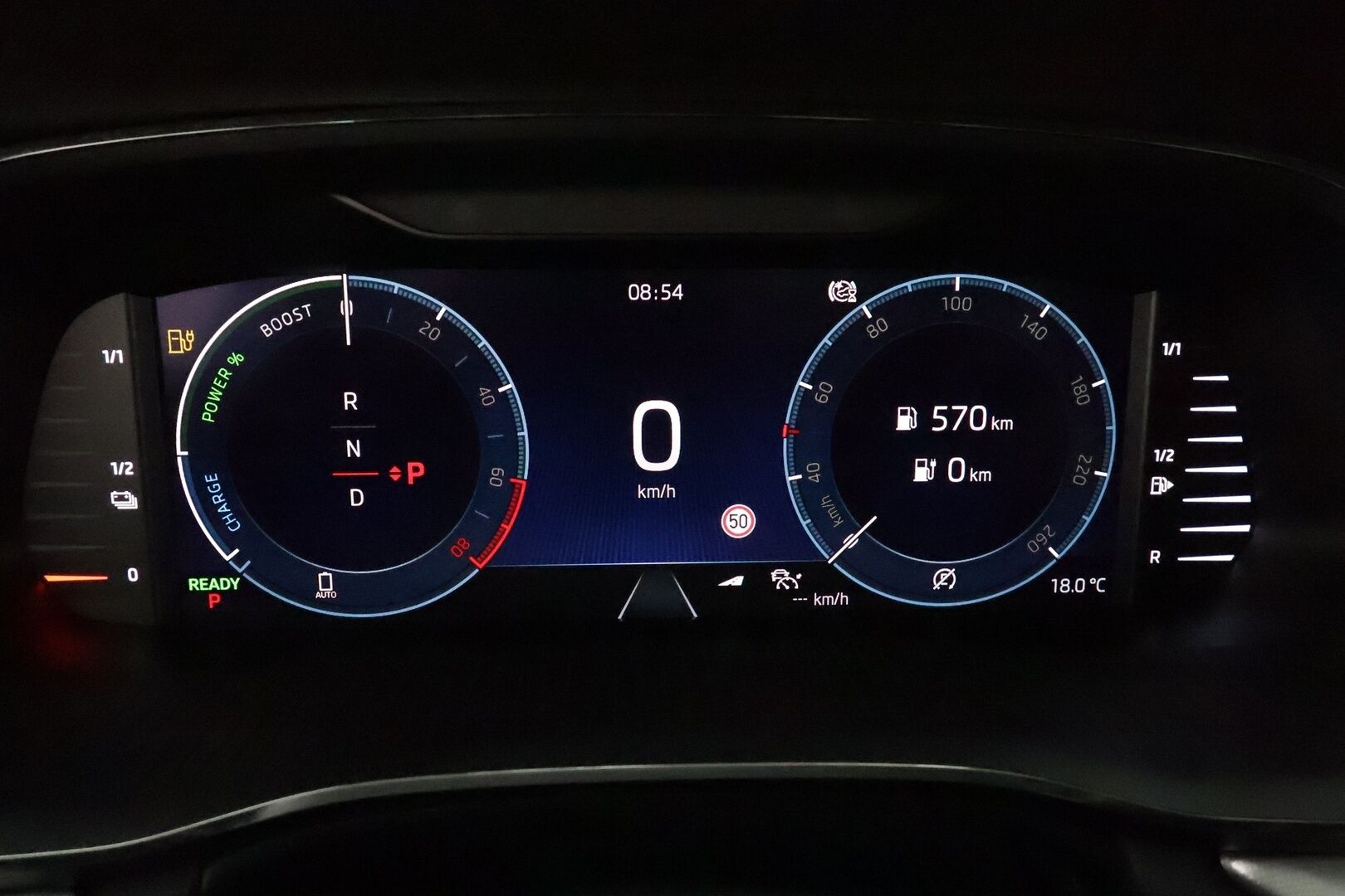 Skoda Octavia 2021 Combi 1,4 TSI PHEV Style iV DSG **HUD / Adapt.Vakkari / Matrix-LED / P.kamera / Muistipenkit / Navi / Keyless**. - 2x Latauskaapelit / Kahdet Renkaat