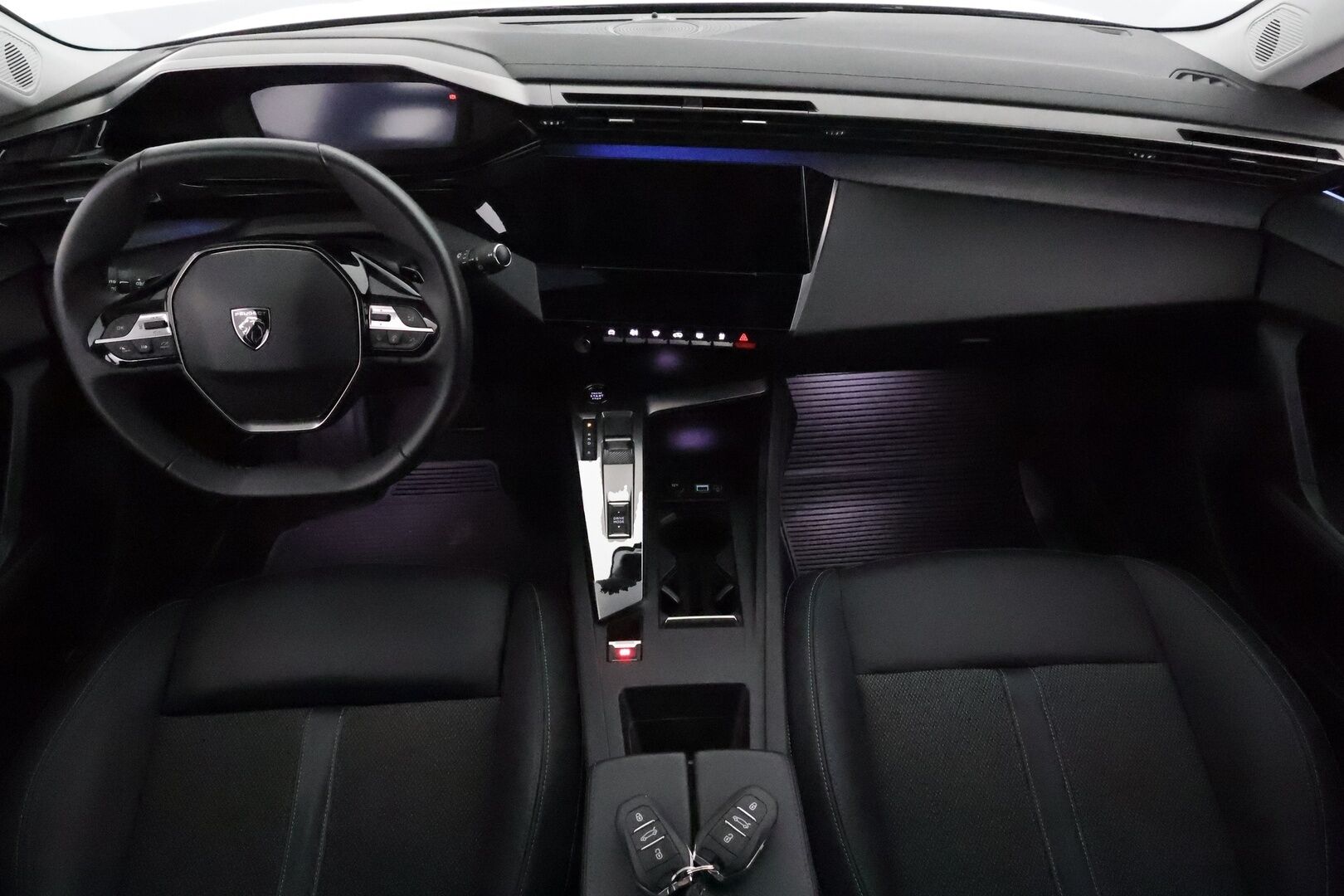 Peugeot 308 2022 SW Allure Pack Launch Edition Hybrid 180 EAT8-automaatti * Adapt.Vakkari / AGR-Istuin / Peruutuskamera / Navi / LED / KeylessGo - Suomi-auto / Kahdet renkaat aluvanteilla / Merkkihuollettu