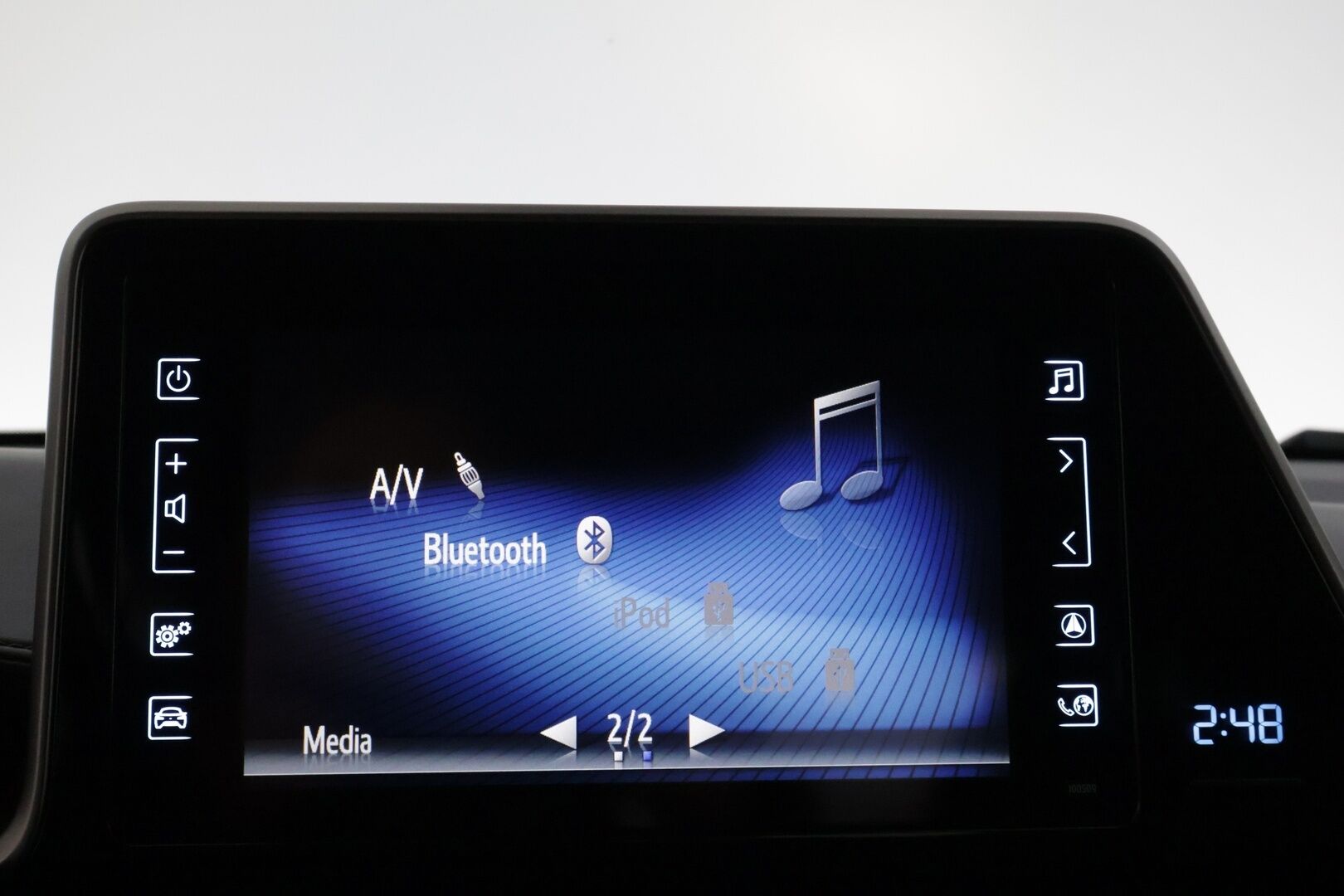 Toyota C-HR 2019 1,8 Hybrid Active ** Peruutuskamera / Adaptiivinen vakkari / Lämmitettävä ratti - * Huippu hieno / Kahdet renkaat / Tulossa * - HULLUT AVAJAISHULINAT KORKOTARJOUS 3,29 %