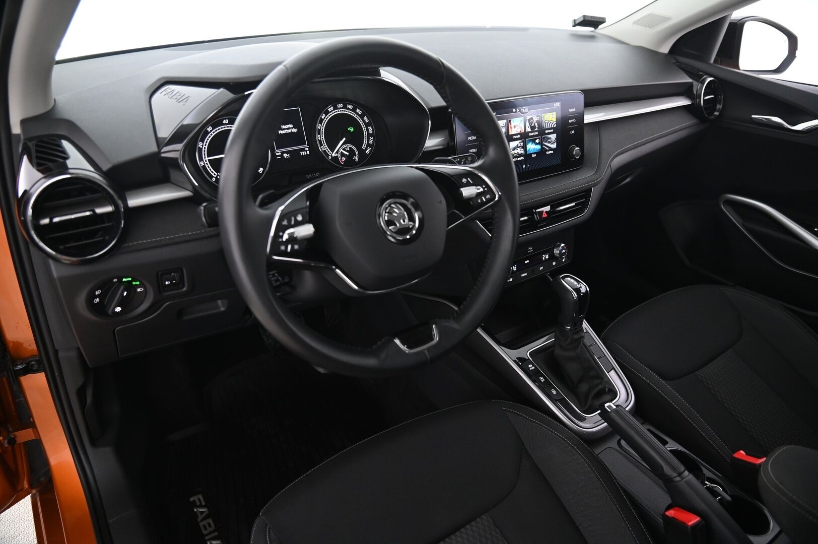 Skoda Fabia 2022 1.5 TSI Style DSG Autom. *Adapt vakkari / Vetokoukku / Erikoisväri / Ratinlämmitin / Moottorinlämmitin* - Suomi-auto / 2-Omisteinen / Merkkihuollettu - HULLUT AVAJAISHULINAT KORKOTARJOUS 3,29 %