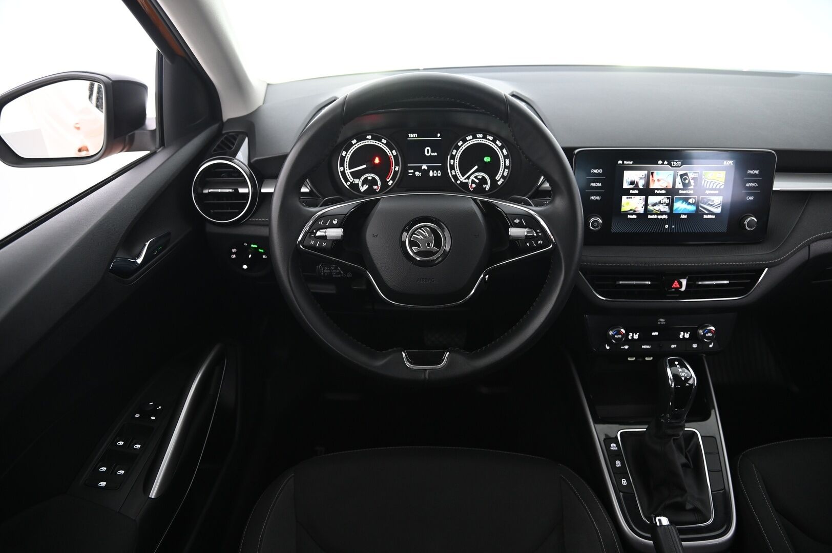 Skoda Fabia 2022 1.5 TSI Style DSG Autom. *Adapt vakkari / Vetokoukku / Erikoisväri / Ratinlämmitin / Moottorinlämmitin* - Suomi-auto / 2-Omisteinen / Merkkihuollettu - HULLUT AVAJAISHULINAT KORKOTARJOUS 3,29 %