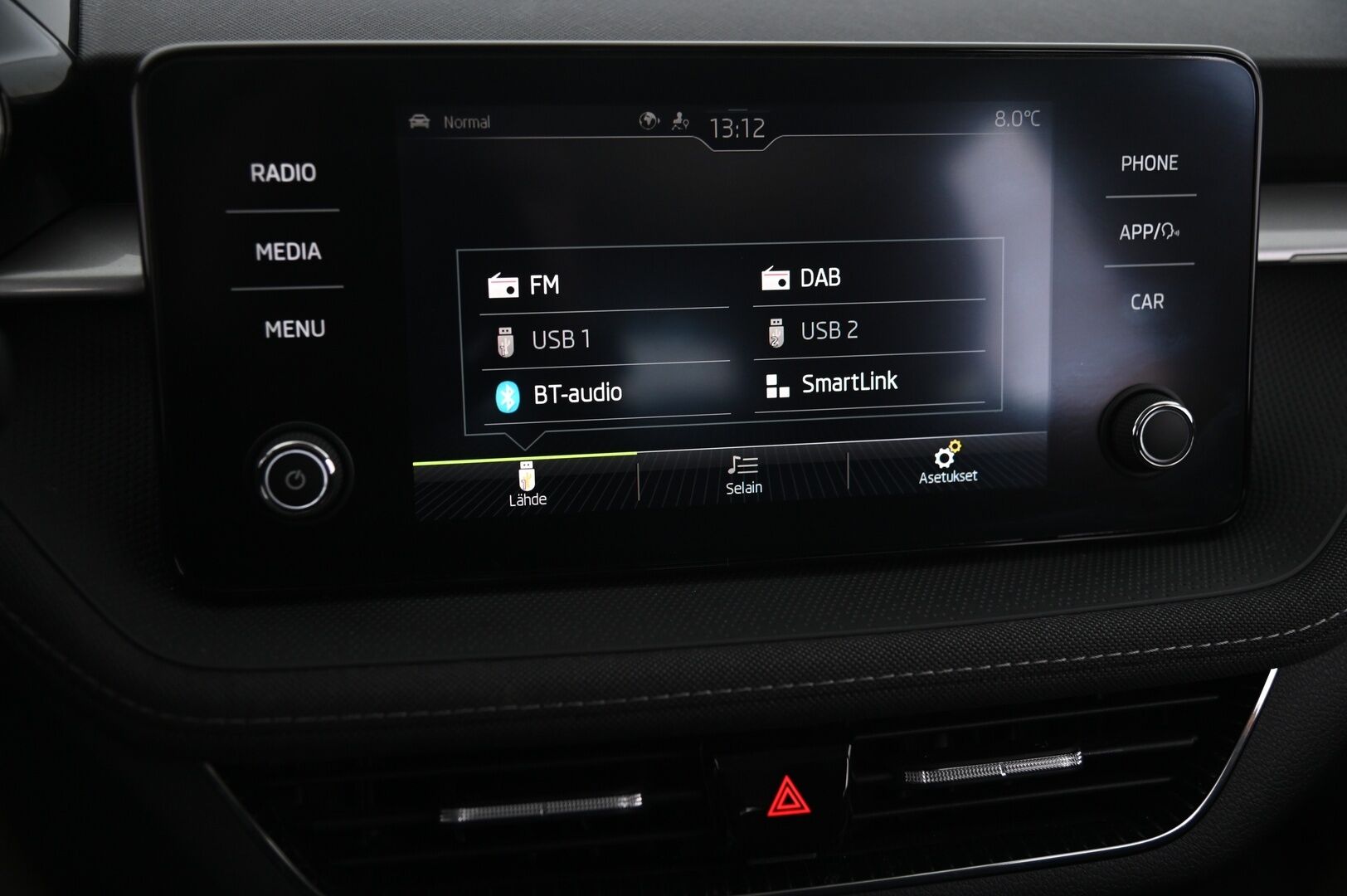 Skoda Fabia 2022 1.5 TSI Style DSG Autom. *Adapt vakkari / Vetokoukku / Erikoisväri / Ratinlämmitin / Moottorinlämmitin* - Suomi-auto / 2-Omisteinen / Merkkihuollettu - HULLUT AVAJAISHULINAT KORKOTARJOUS 3,29 %